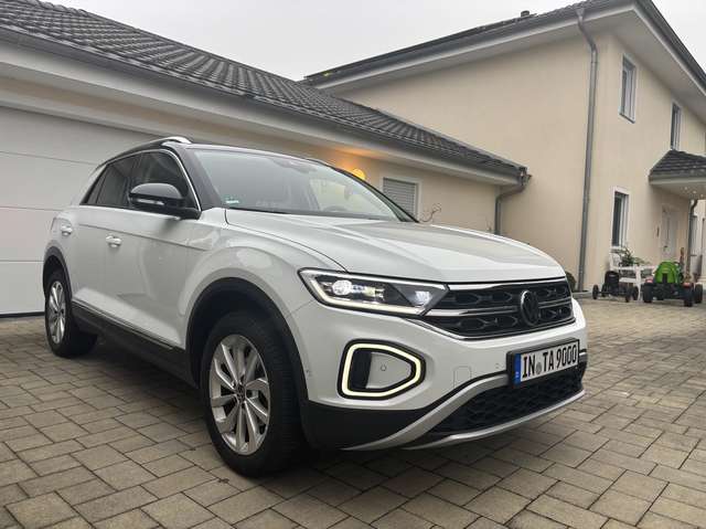 Imagine Volkswagen T-Roc Style DSG, AHK, Pano