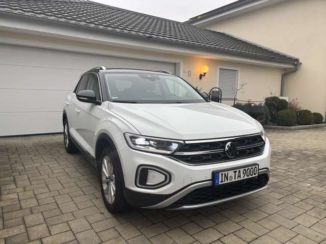 Volkswagen T-Roc Style DSG, AHK, Pano