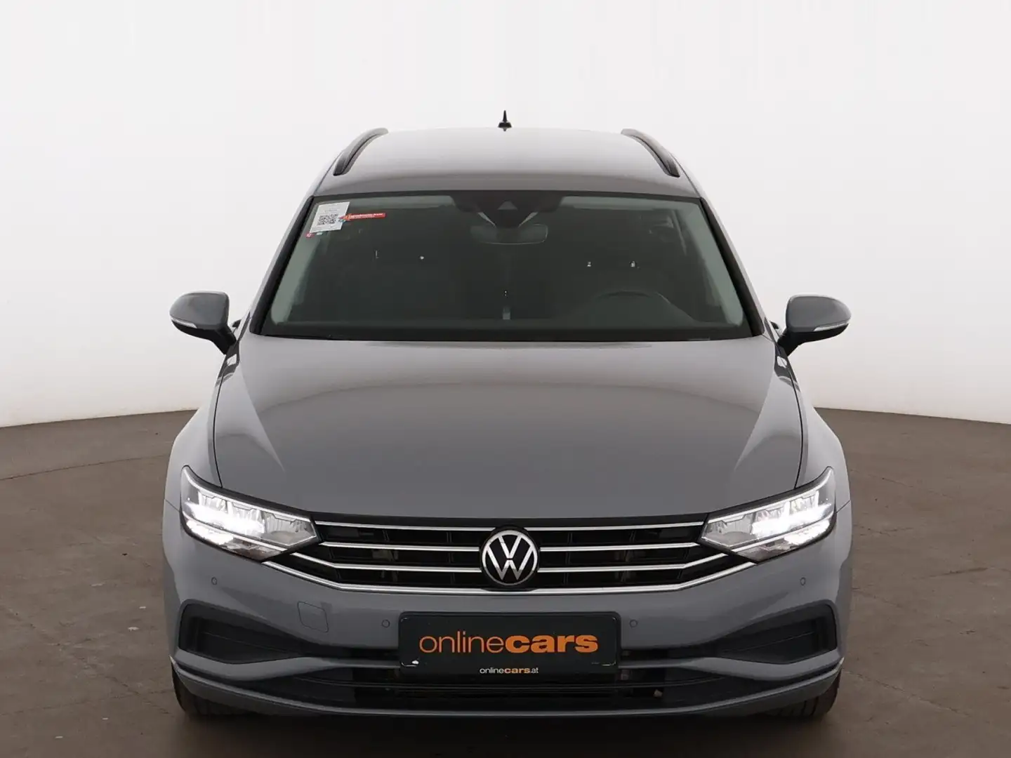 Volkswagen Passat Variant 2.0 TDI Aut LED RADAR NAVI SITZHZG Grau - 2