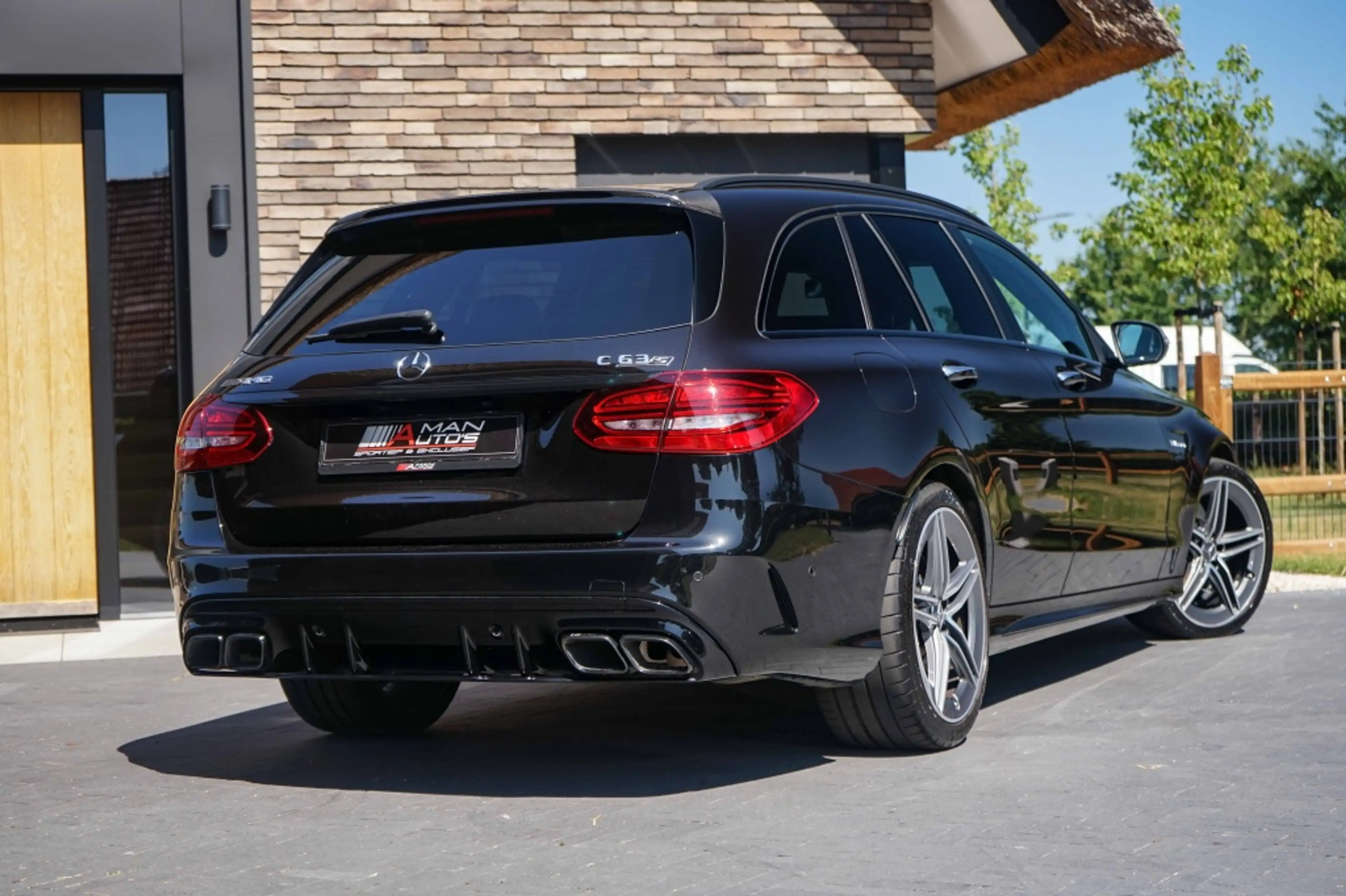 Mercedes-Benz C 63 AMG C63S S Estate Ceramic/Pano/Carbon/Track/510PK/26DK — photo 28