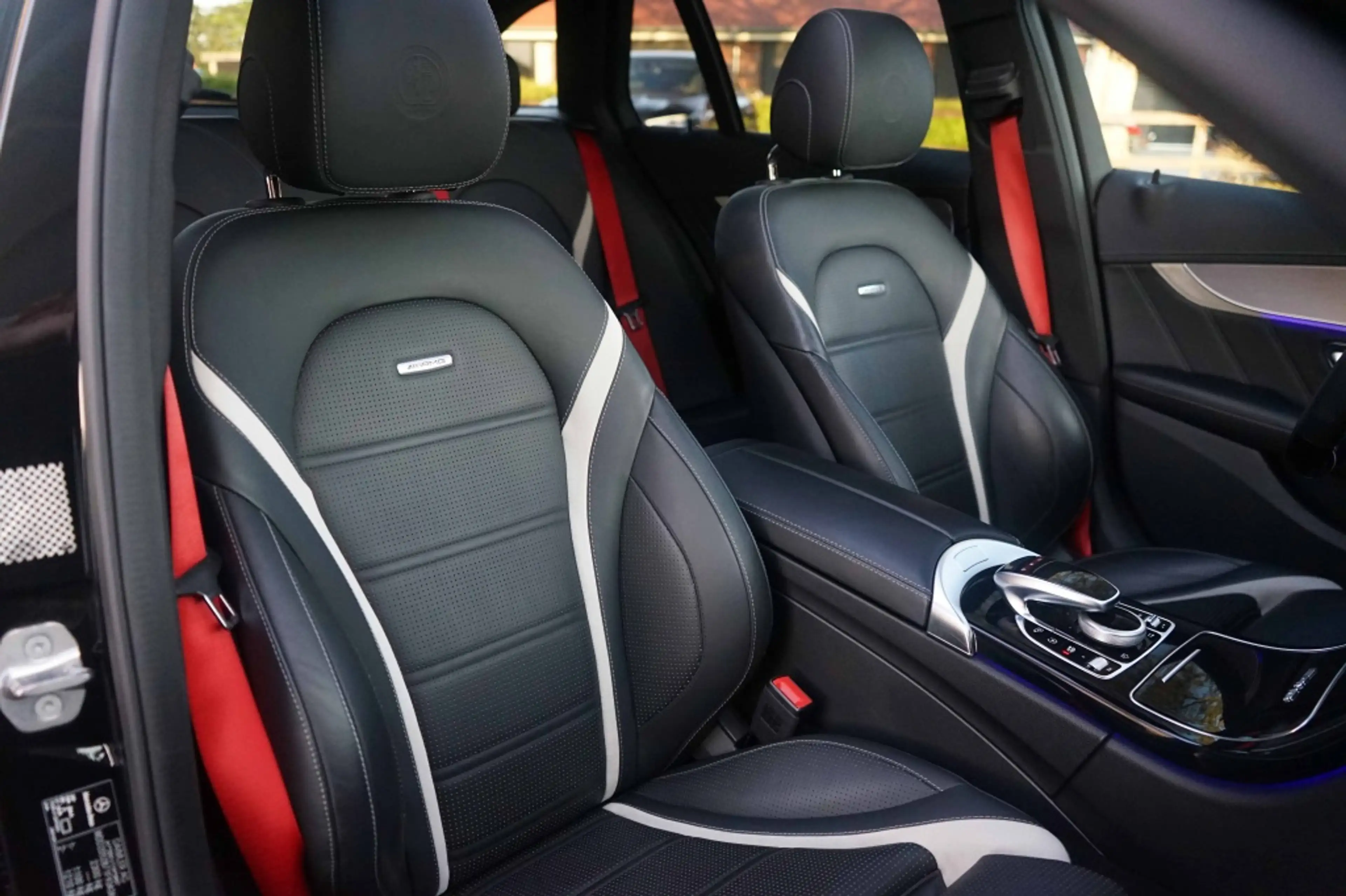 Mercedes-Benz C 63 AMG C63S S Estate Ceramic/Pano/Carbon/Track/510PK/26DK — photo 18