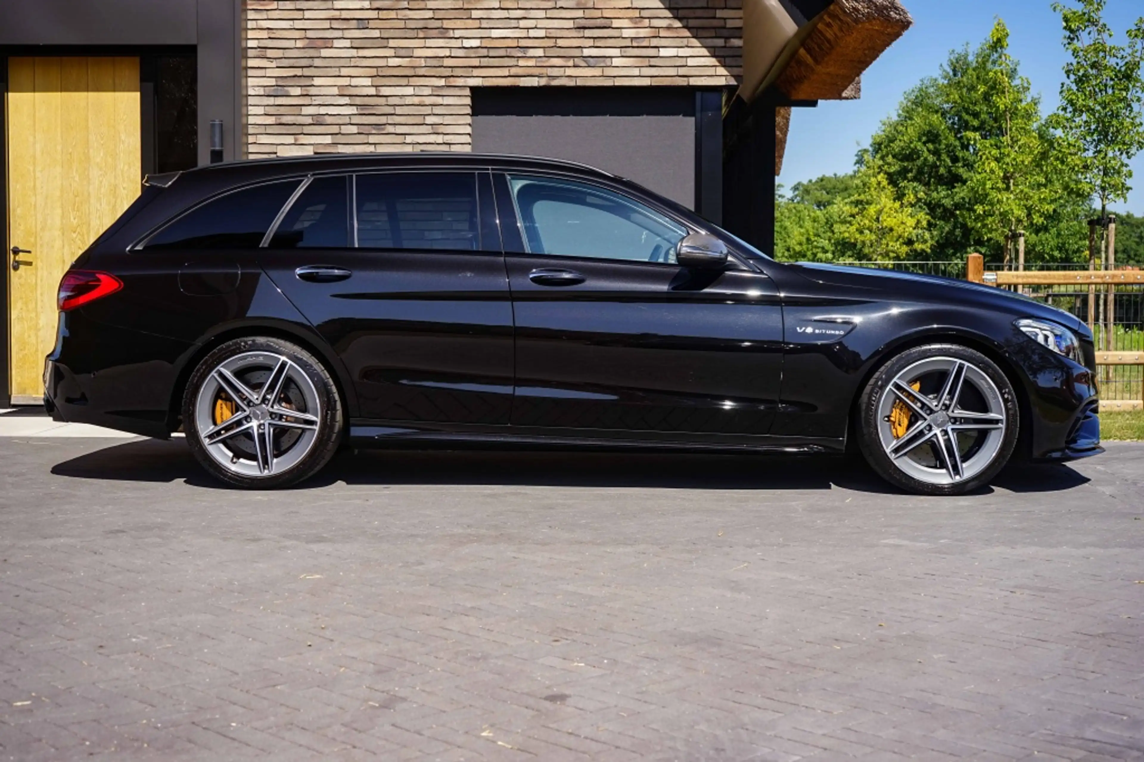 Mercedes-Benz C 63 AMG C63S S Estate Ceramic/Pano/Carbon/Track/510PK/26DK — photo 9