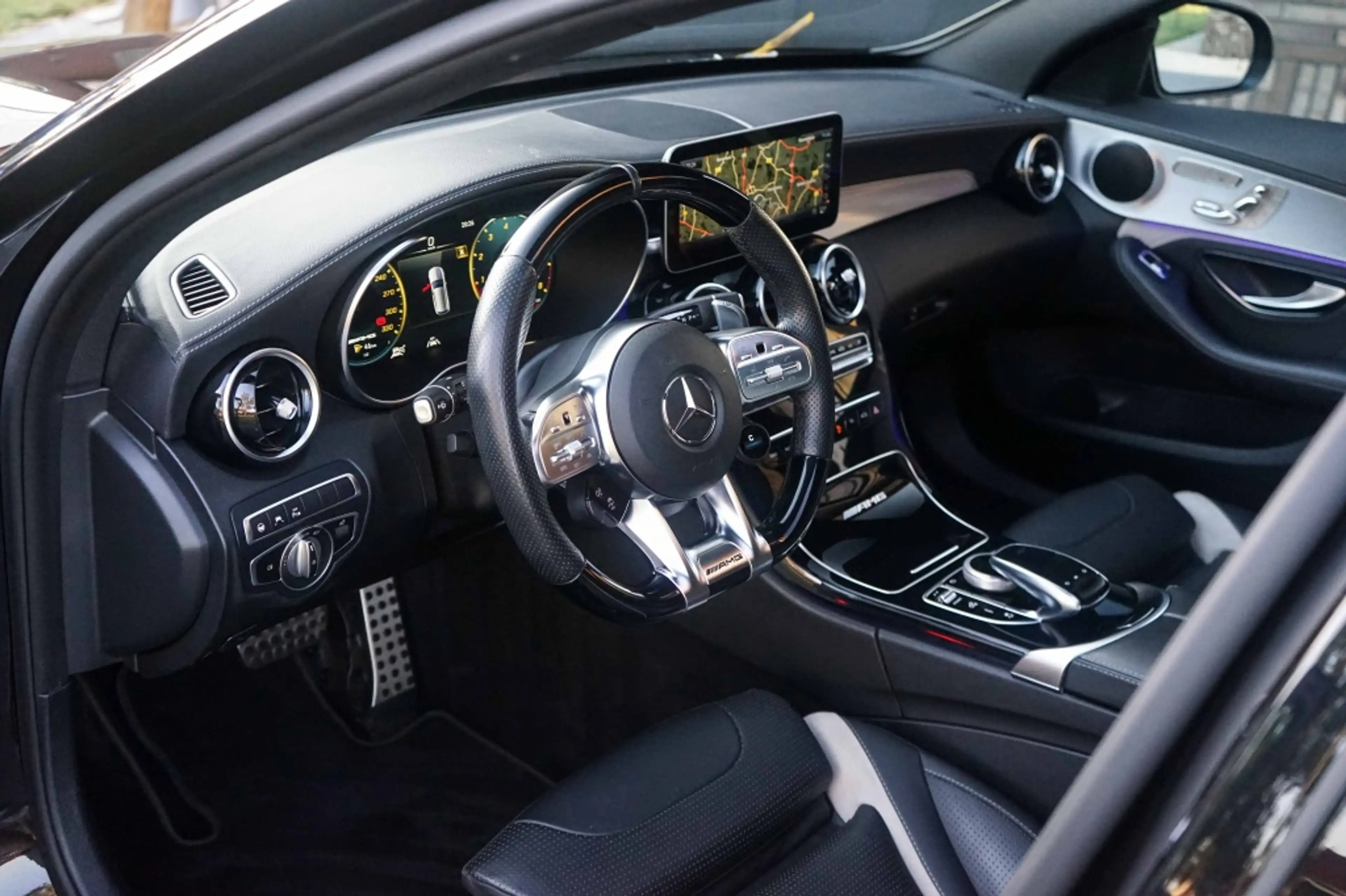 Mercedes-Benz C 63 AMG C63S S Estate Ceramic/Pano/Carbon/Track/510PK/26DK — photo 17