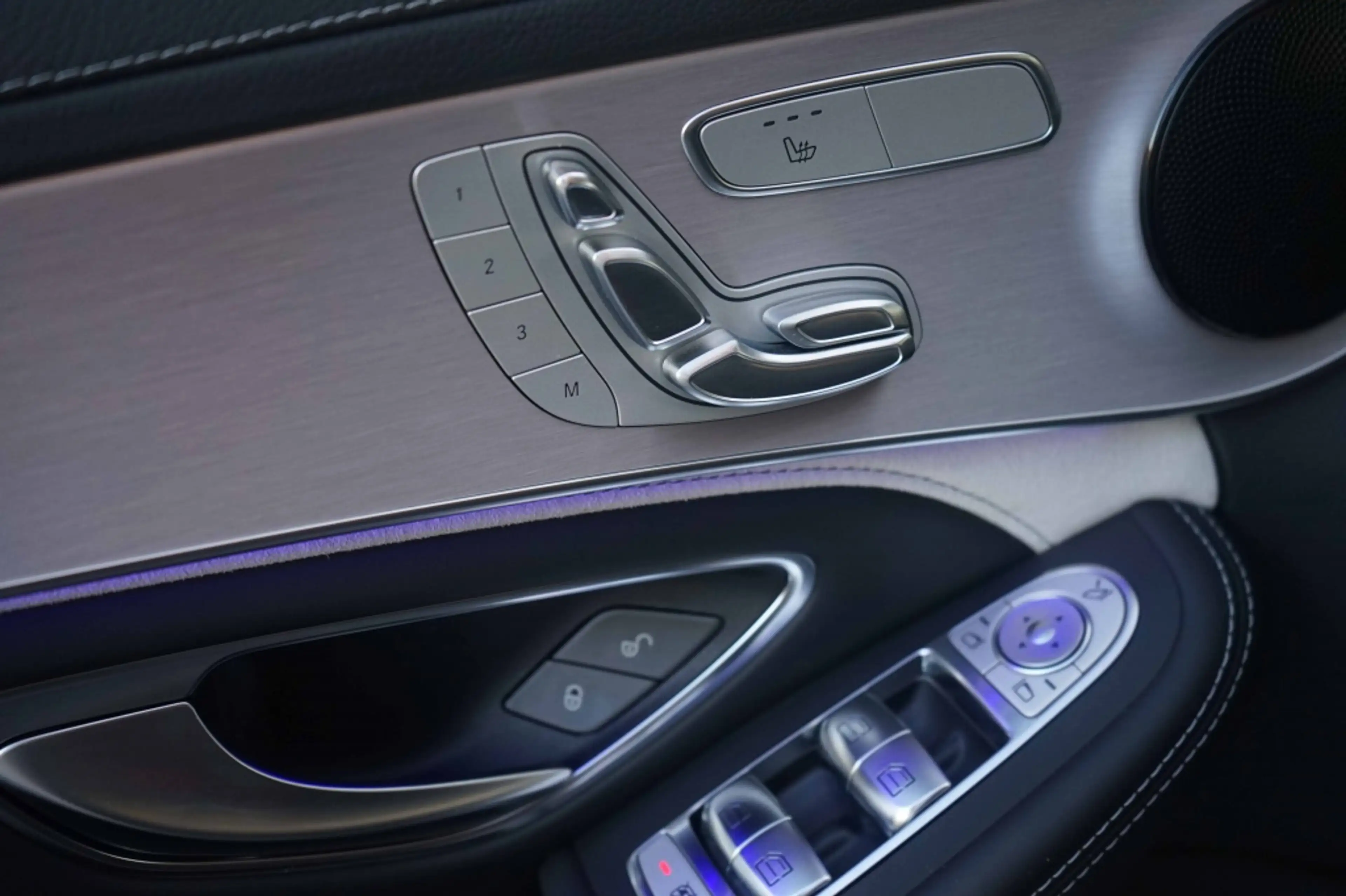 Mercedes-Benz C 63 AMG C63S S Estate Ceramic/Pano/Carbon/Track/510PK/26DK — photo 20