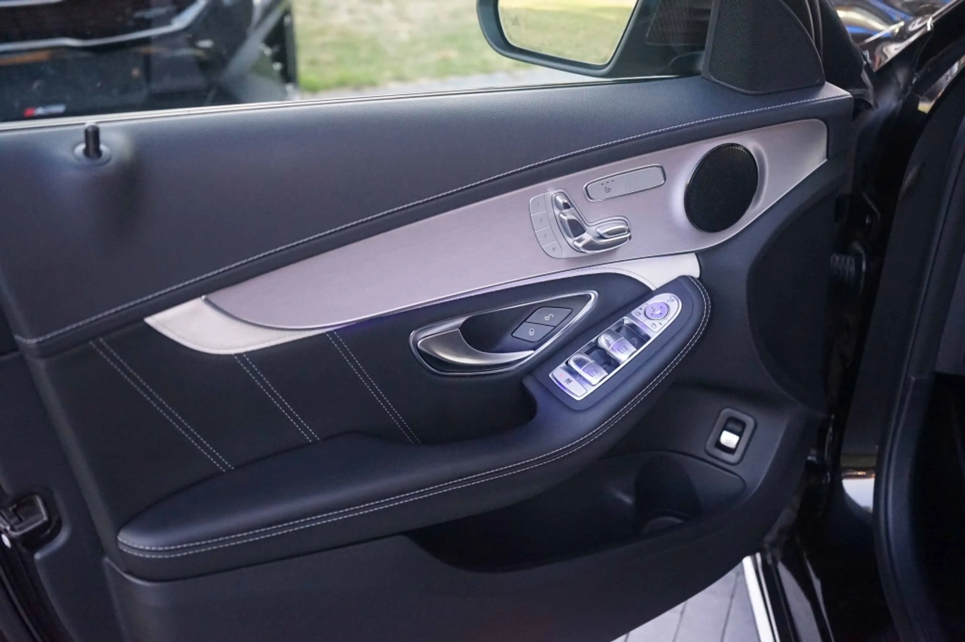 Mercedes-Benz C 63 AMG C63S S Estate Ceramic/Pano/Carbon/Track/510PK/26DK — photo 32