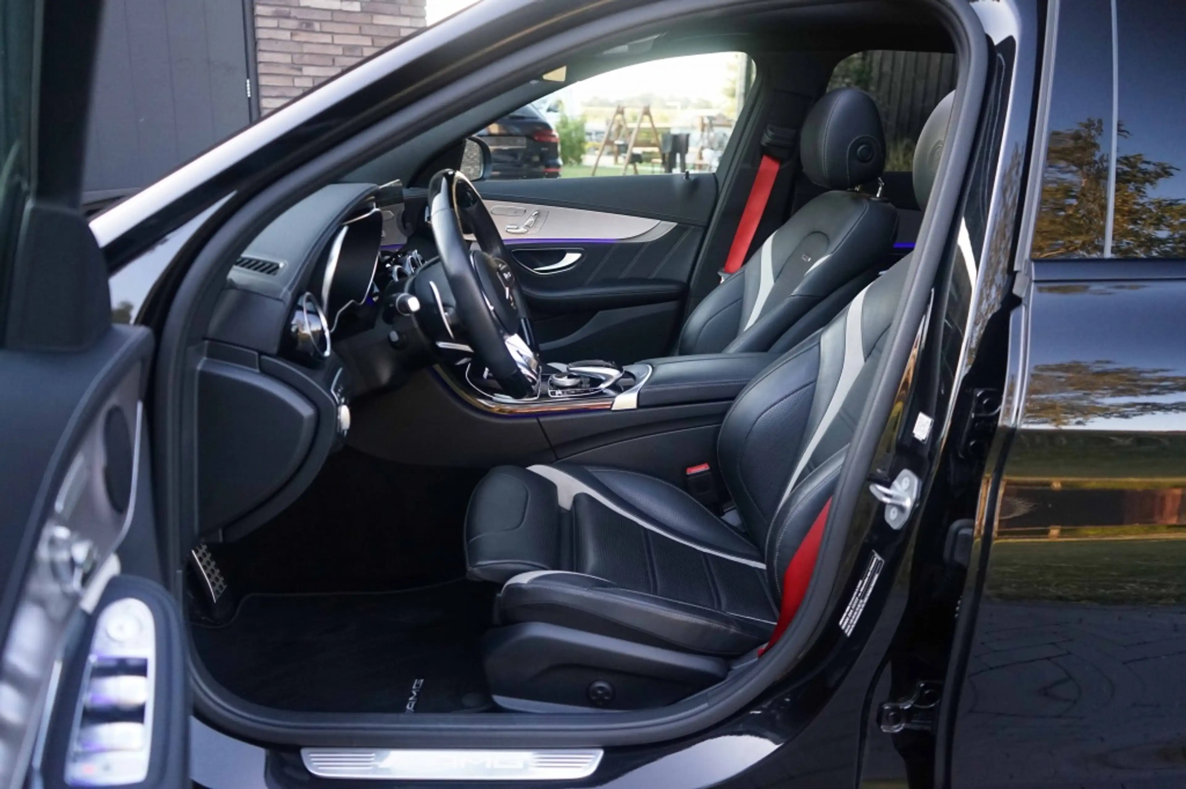 Mercedes-Benz C 63 AMG C63S S Estate Ceramic/Pano/Carbon/Track/510PK/26DK — photo 33