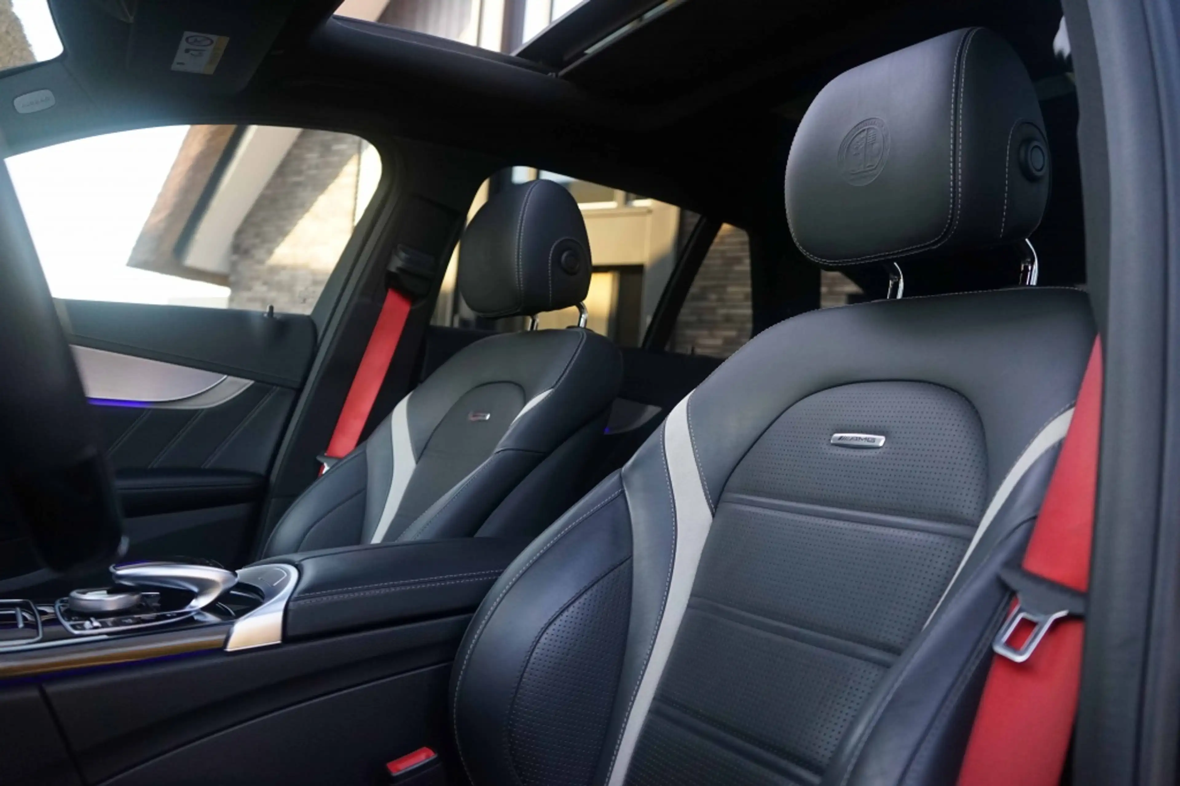 Mercedes-Benz C 63 AMG C63S S Estate Ceramic/Pano/Carbon/Track/510PK/26DK — photo 34
