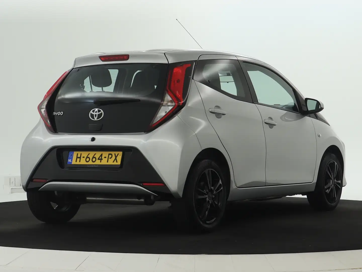 Toyota Aygo 1.0 VVT-i x-play Gris - 2