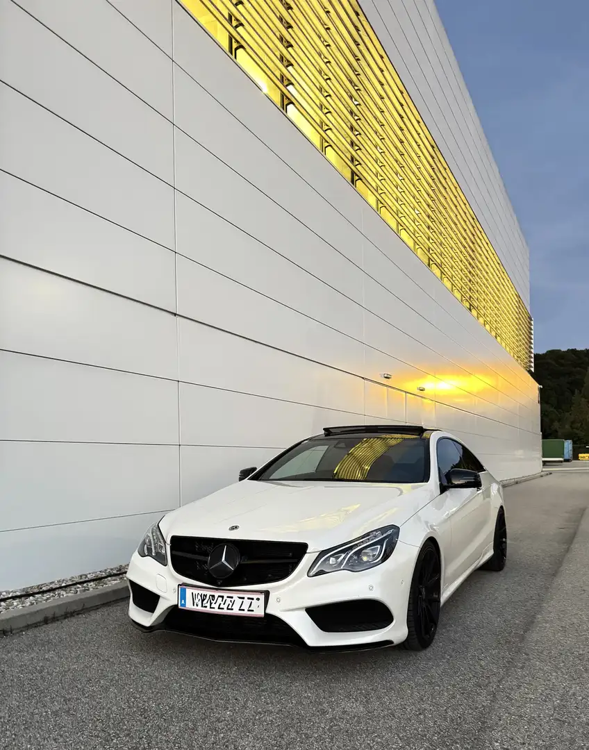 Mercedes-Benz E 350 d Voll/AMG/LED/Pano/SHZ - 1