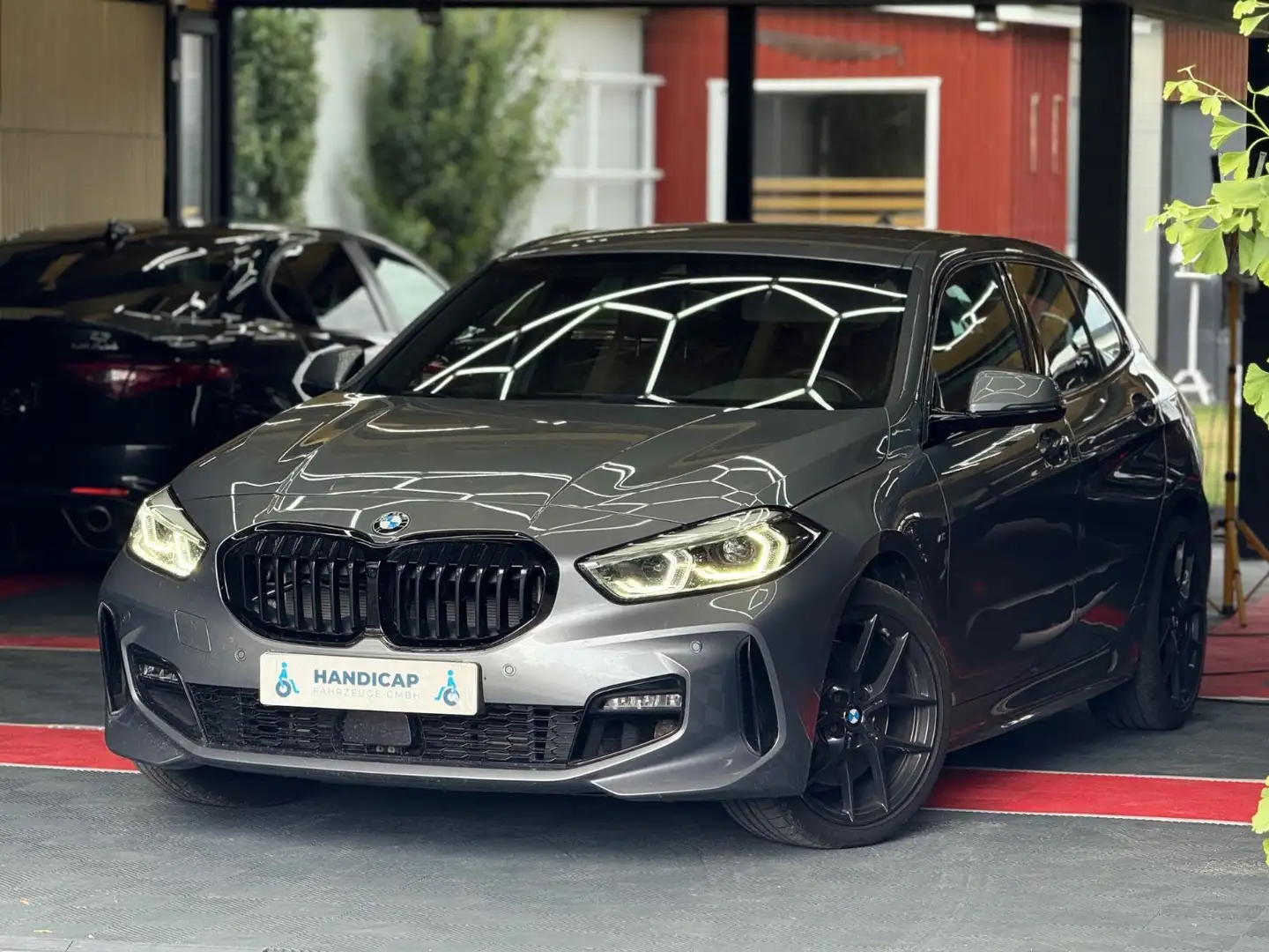 BMW 120 Baureihe 1 Lim. 120 i M Sport Gris - 1