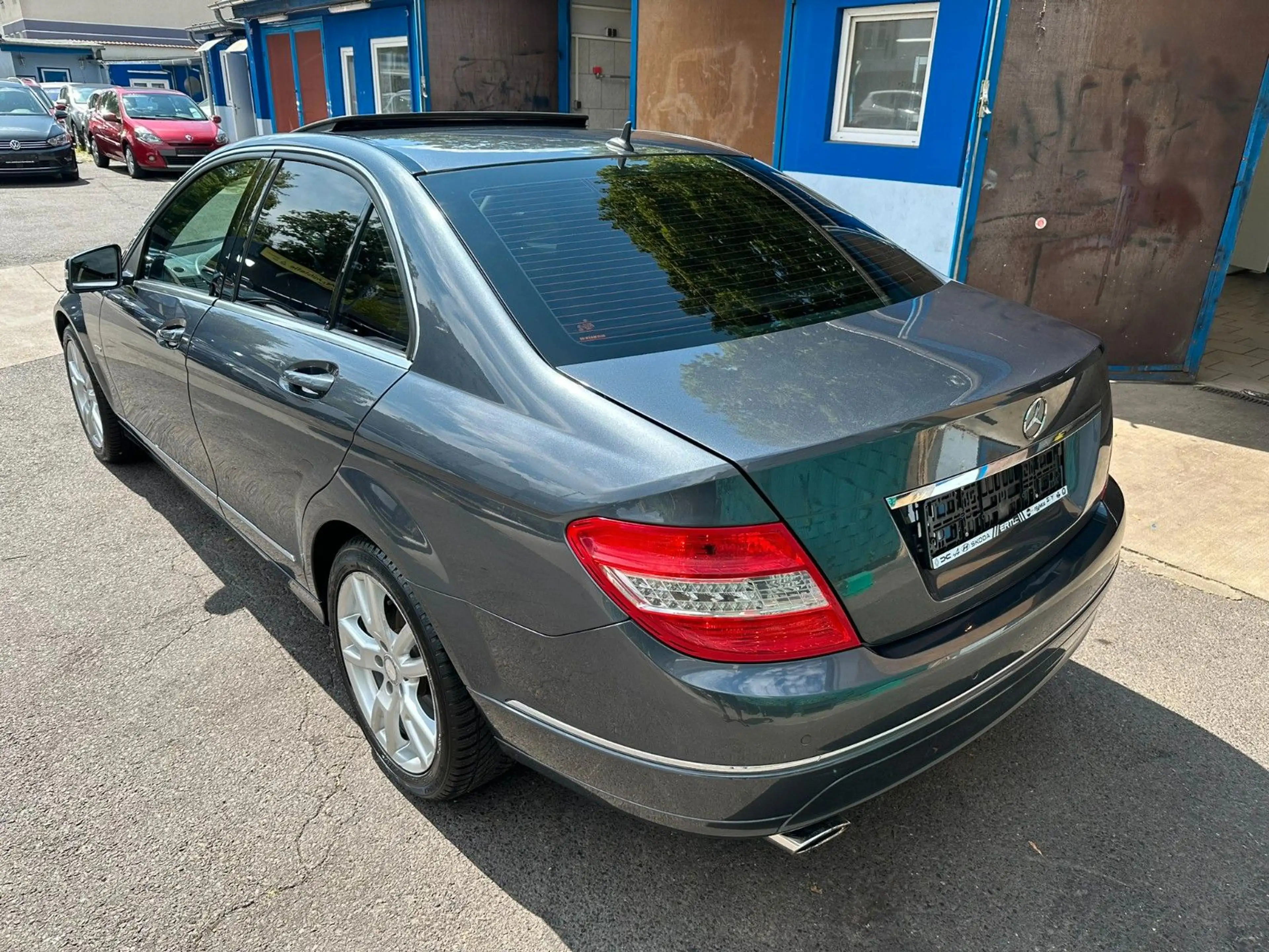 Mercedes-Benz C 250 CGI BlueEfficiency*Aut*Leder*Klima*PDC*Top — photo 4