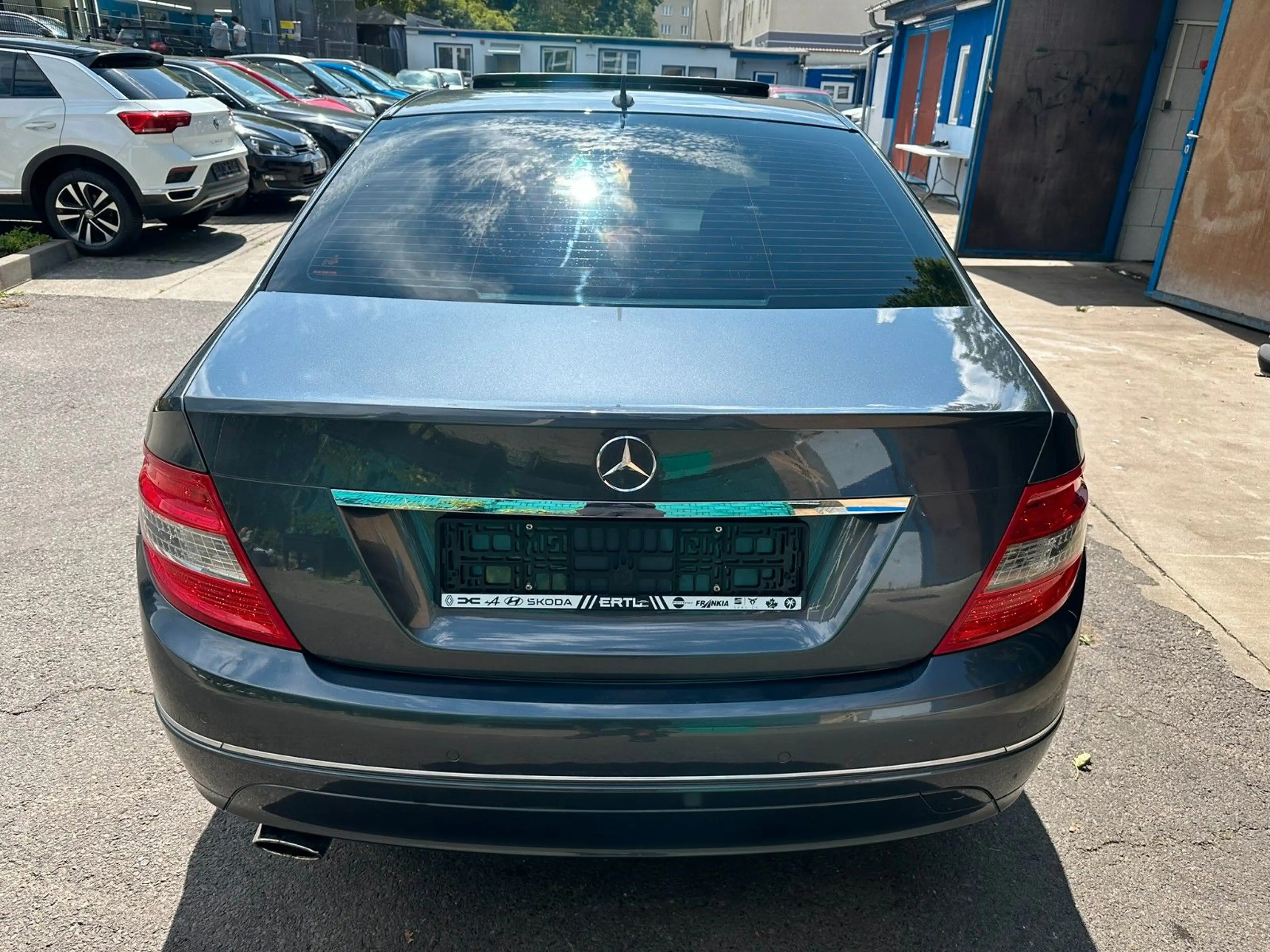 Mercedes-Benz C 250 CGI BlueEfficiency*Aut*Leder*Klima*PDC*Top — photo 6