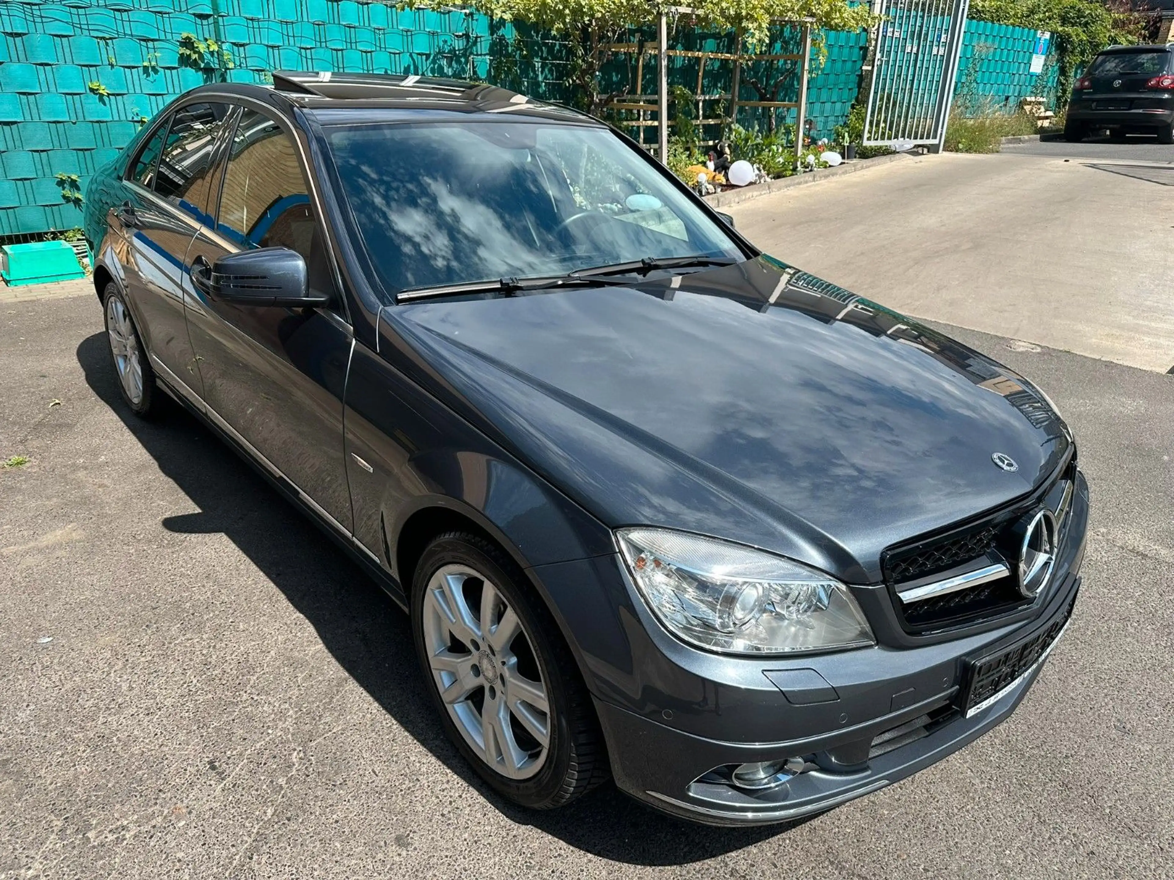 Mercedes-Benz C 250 CGI BlueEfficiency*Aut*Leder*Klima*PDC*Top — photo 2