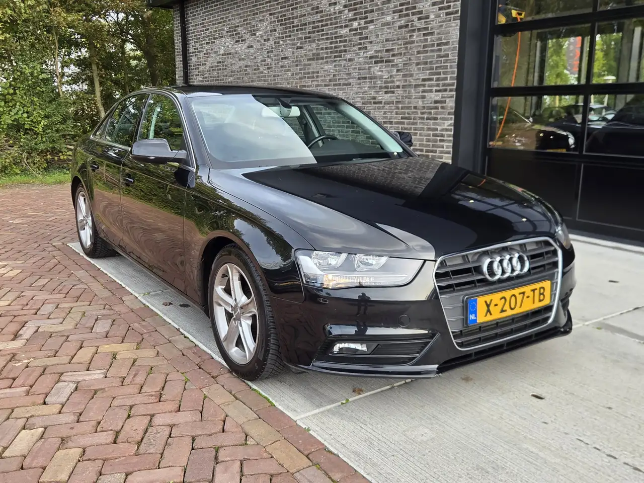 AUDI A4 BERLINE 1.8 TFSI 170ch PRO LINE - SIÈGES SPORT CHAUFFANTS - CLIMATISATION AUTOMATIQUE - JANTES ALLIAGE