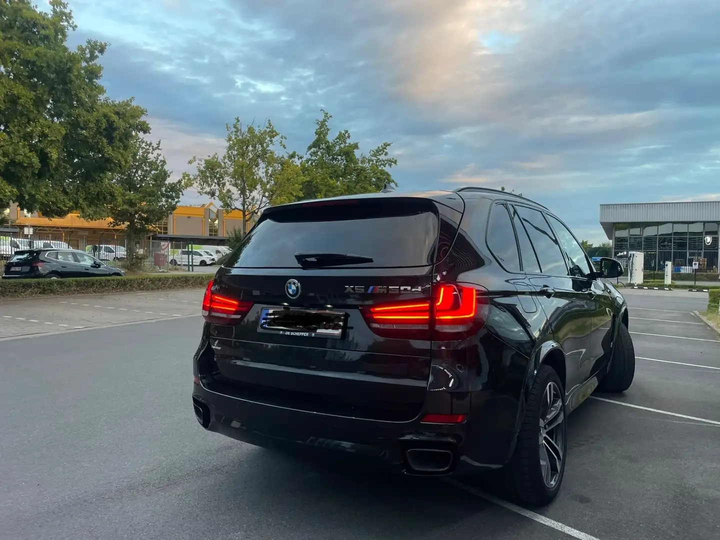 BMW X5 M M50d Sport-Aut. Zwart - 1