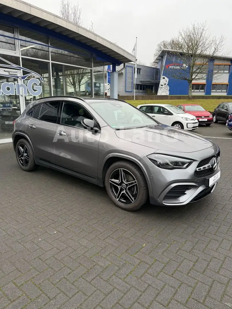 Mercedes-Benz GLA 200 AMG Line Edition NAVI KAMERA LED PDC Gris - 1