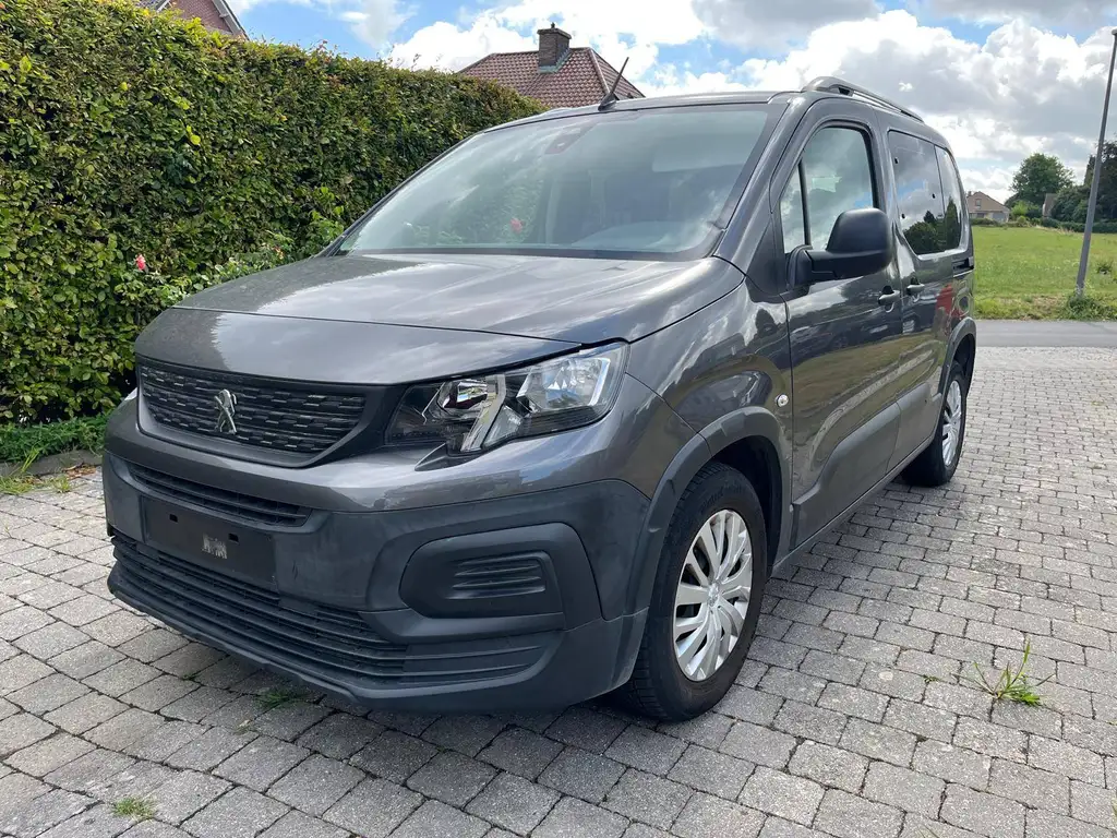 Peugeot Rifter 2020 из Европы — купить под ключ