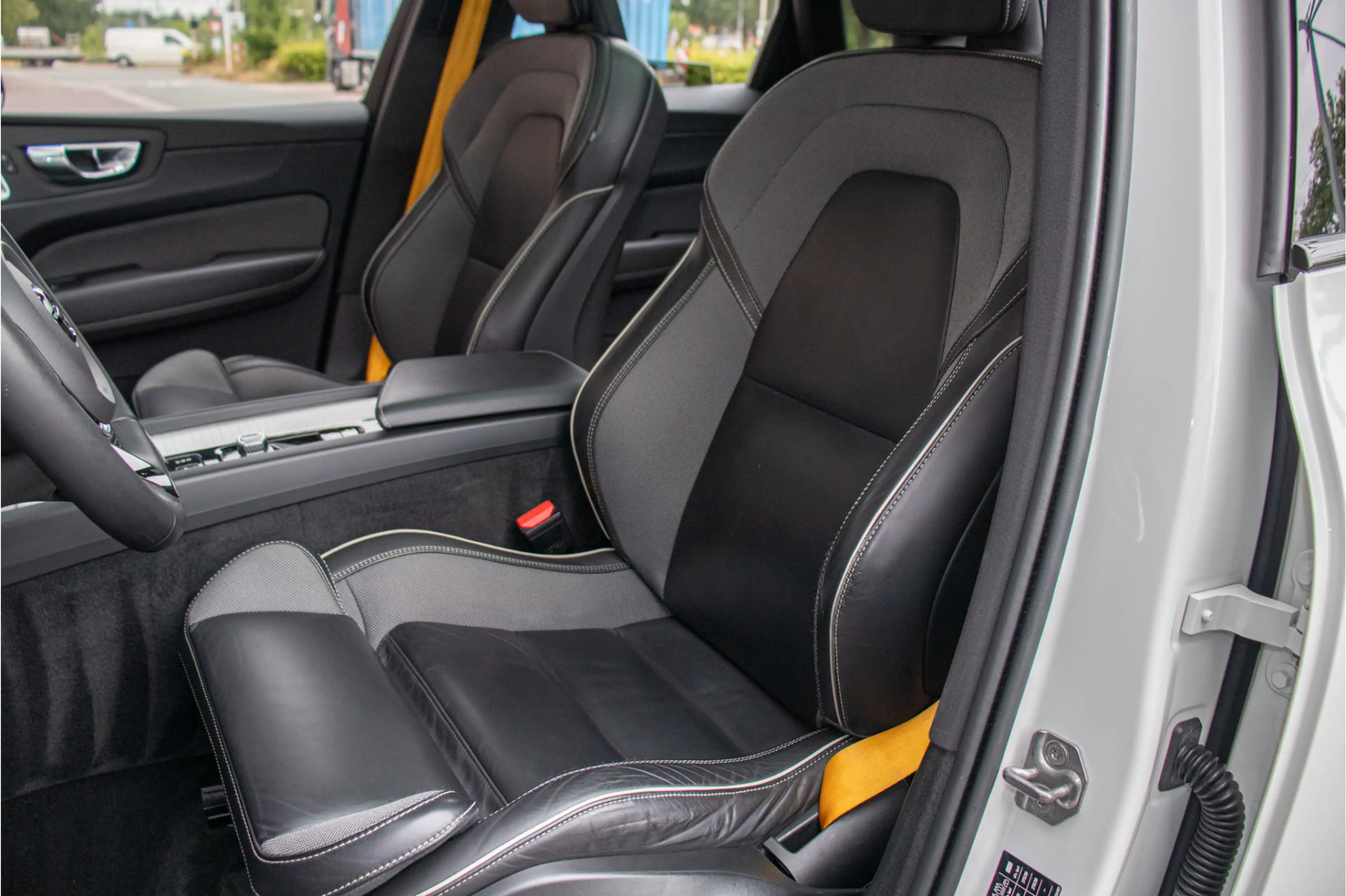Volvo XC60 T8 AWD Polestar Engineered, Bowers & Wilkins, 360 — photo 9
