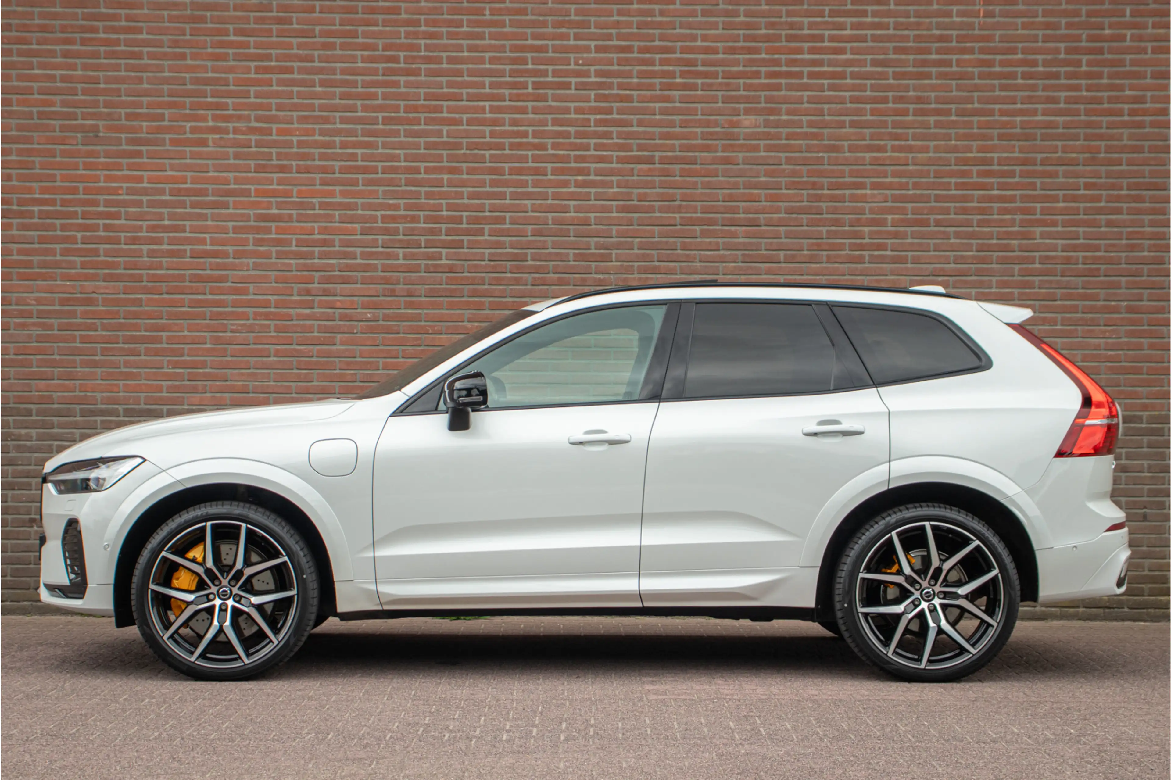 Volvo XC60 T8 AWD Polestar Engineered, Bowers & Wilkins, 360 — photo 23