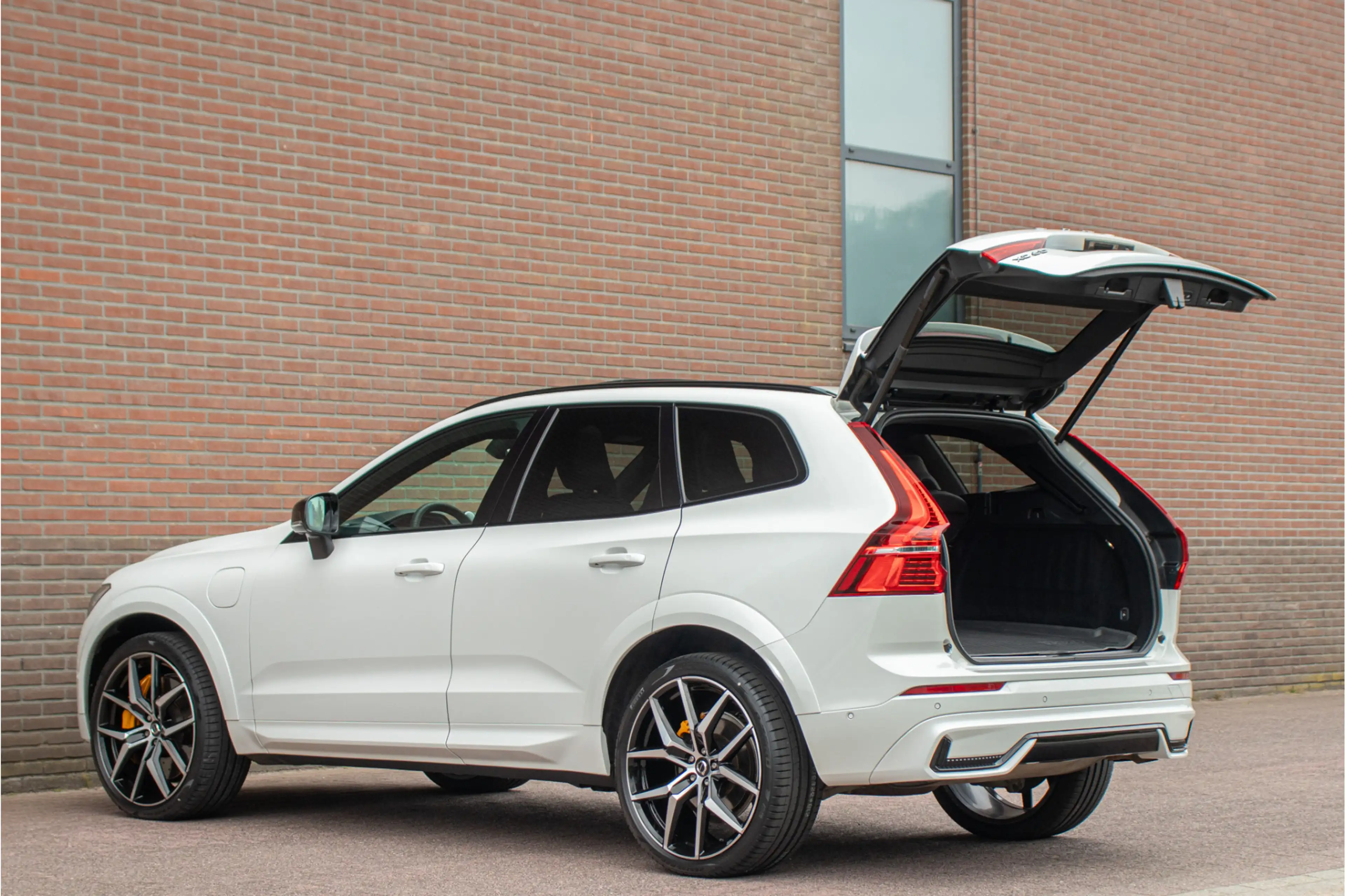 Volvo XC60 T8 AWD Polestar Engineered, Bowers & Wilkins, 360 — photo 29