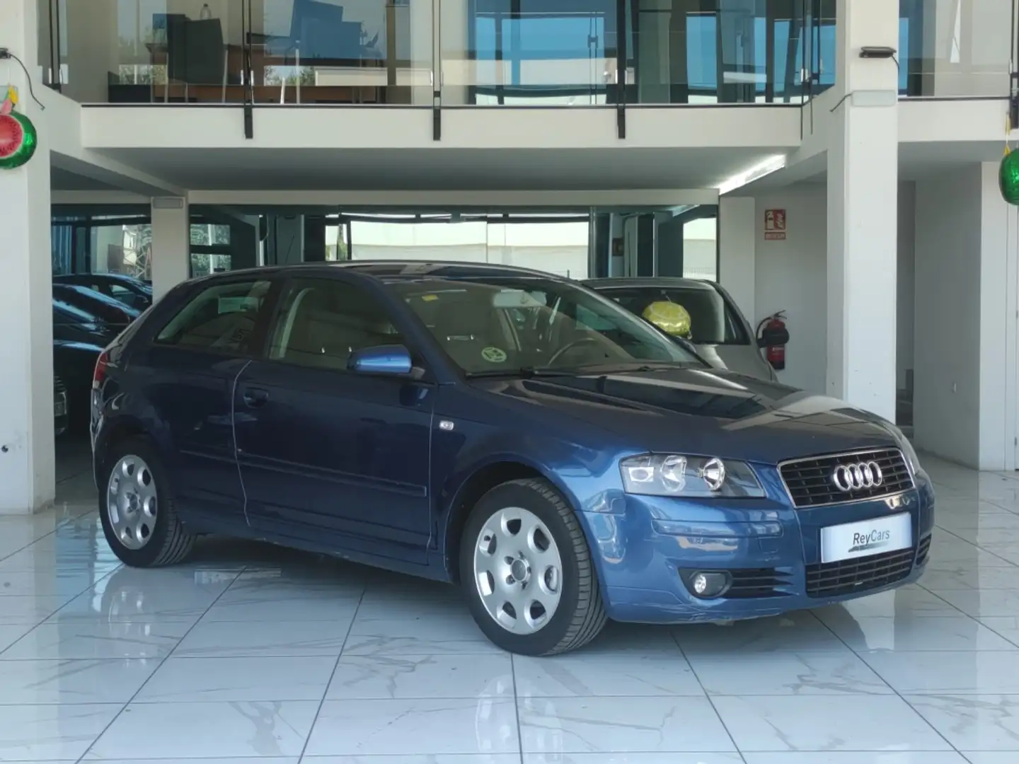 Audi A3 1.6 Ambiente Azul - 2