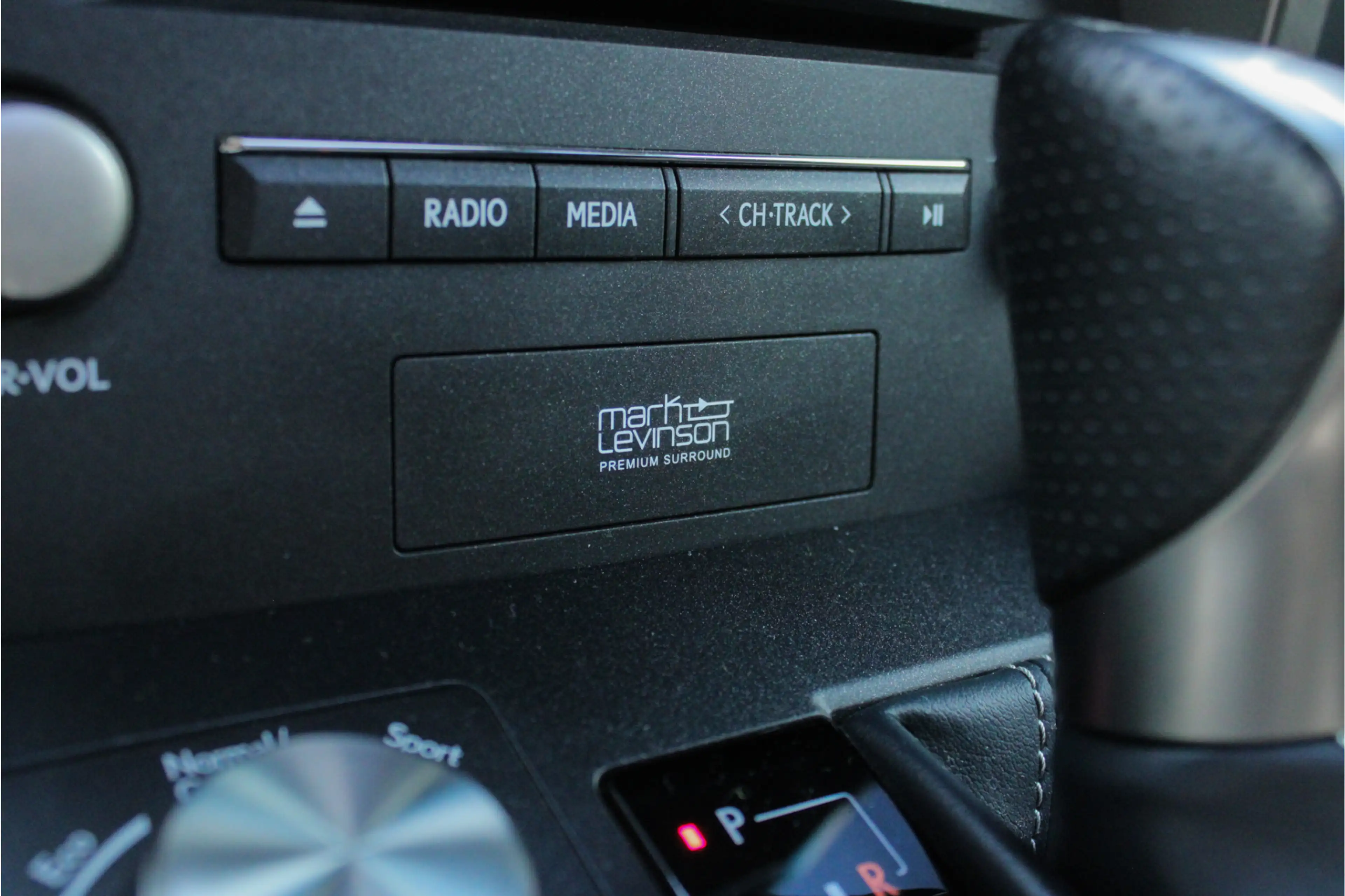 Lexus NX 300h AWD F Sport Premium |trekhaak|President Pack|pano| — photo 17