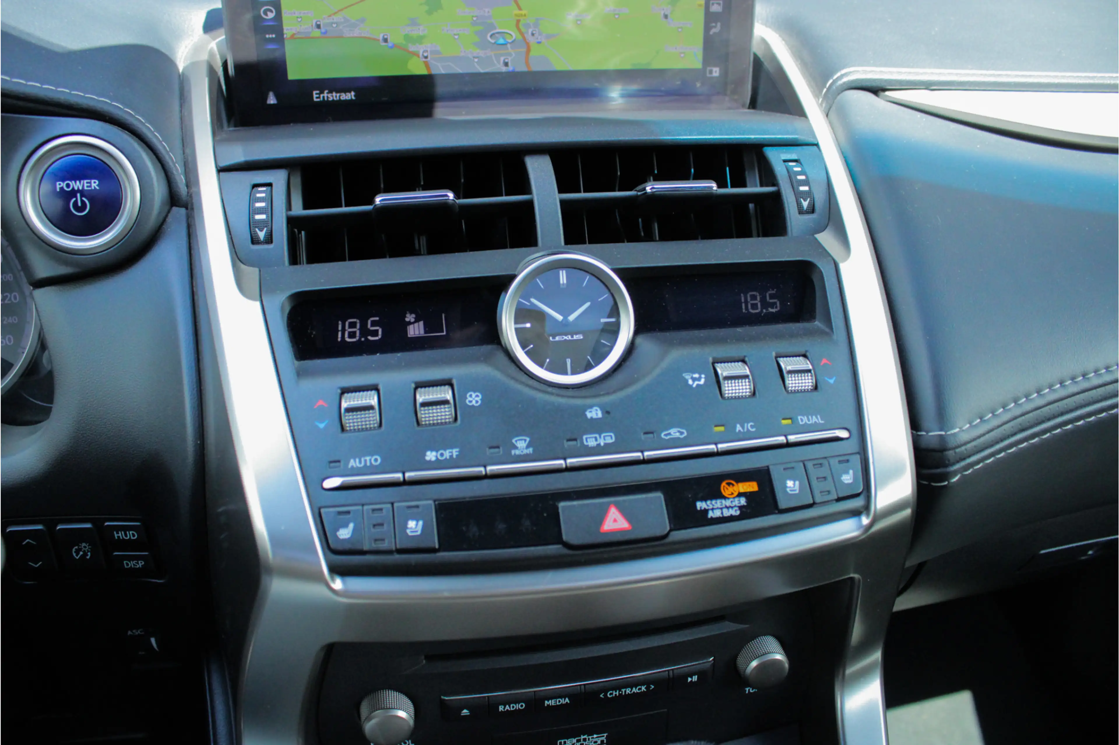 Lexus NX 300h AWD F Sport Premium |trekhaak|President Pack|pano| — photo 44