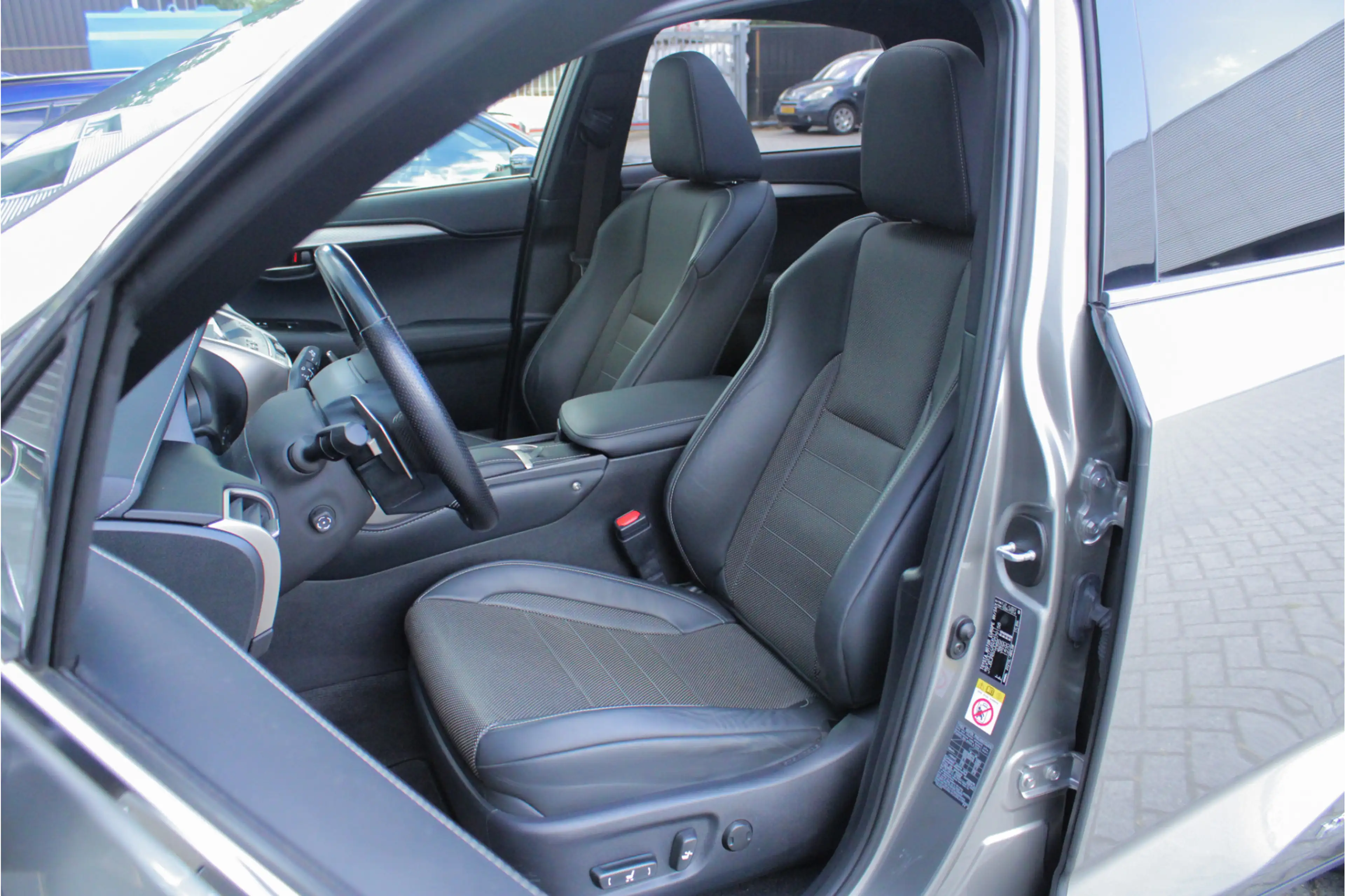 Lexus NX 300h AWD F Sport Premium |trekhaak|President Pack|pano| — photo 7