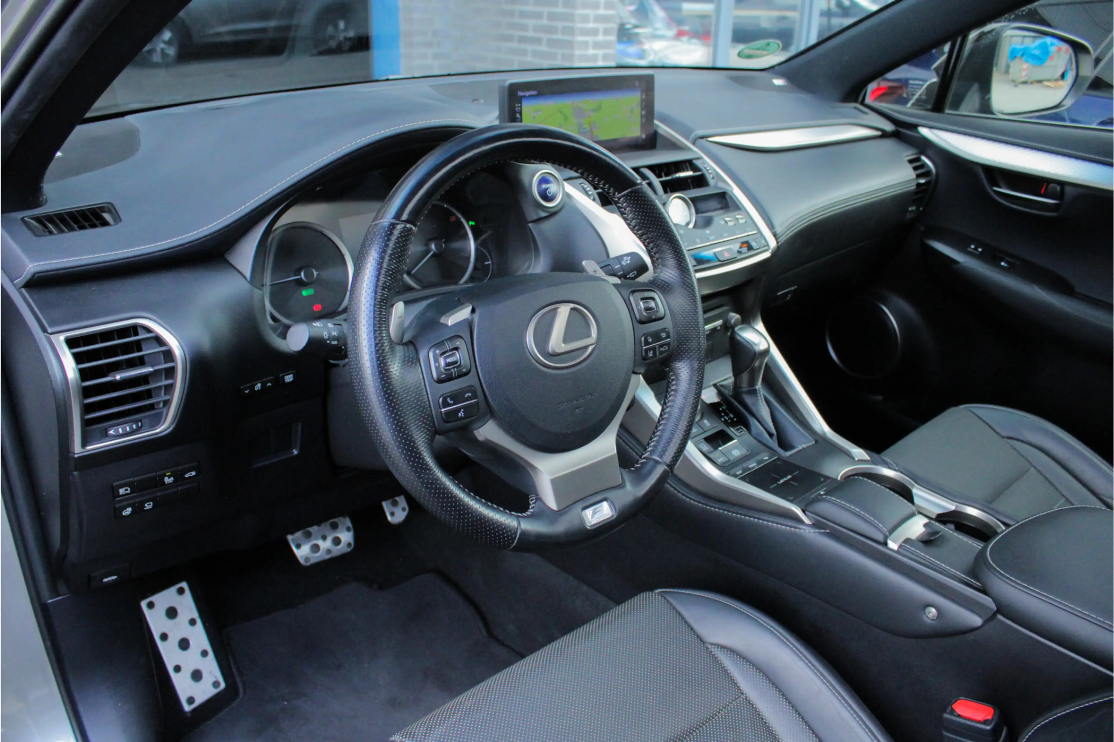 Lexus NX 300h AWD F Sport Premium |trekhaak|President Pack|pano| — photo 4