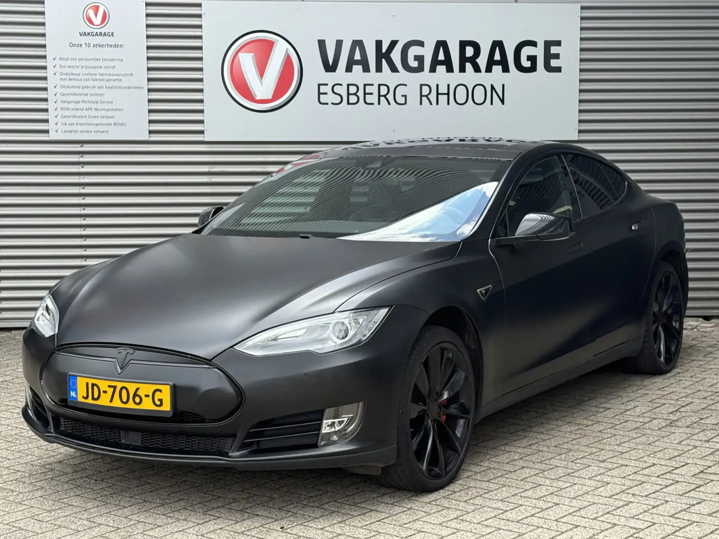 Tesla Model S 70D Base SCHUIFDAK,AUTOPILOT,LUCHTVERING Zwart - 1