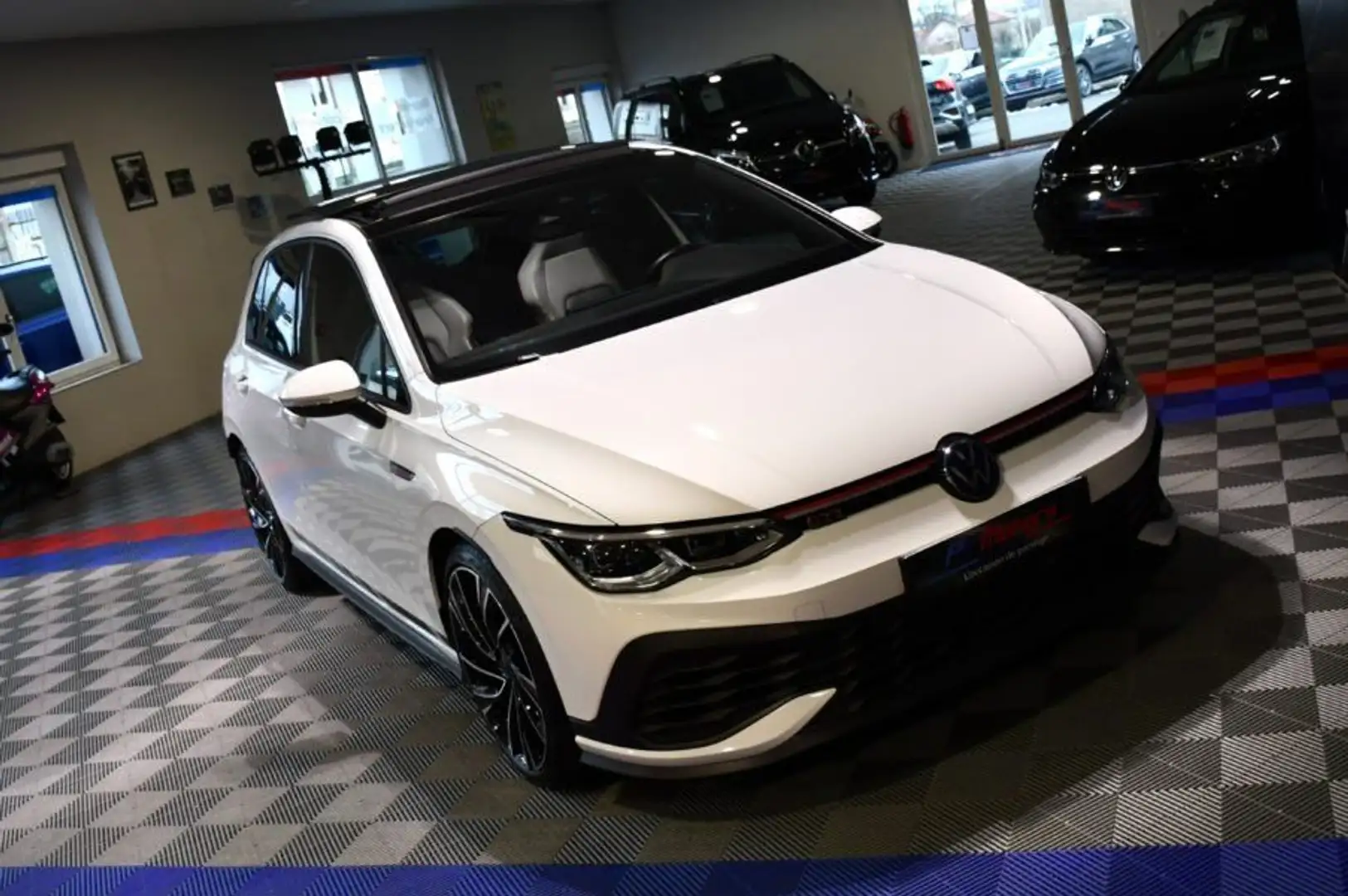 Volkswagen Golf 8 GTI Clubsport 2.0 TSI 300 DSG GPS Virtual TO Cui Blanc - 2