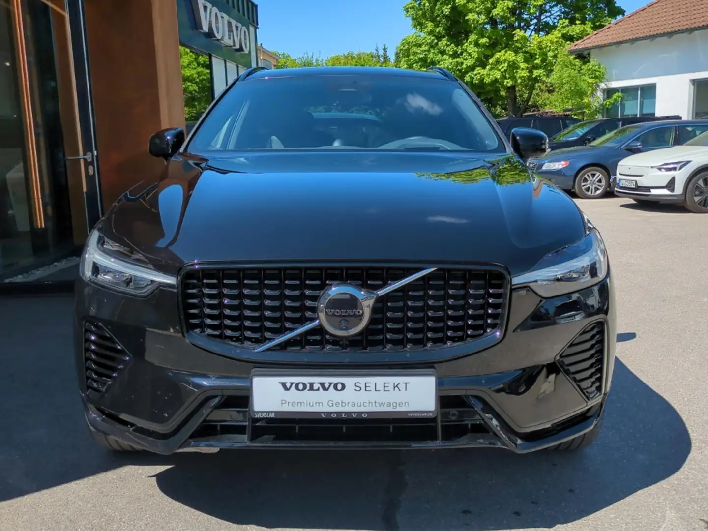 Volvo XC60 R Design Recharge Plug-In Hybrid AWD T8 Twin Engin Noir - 2