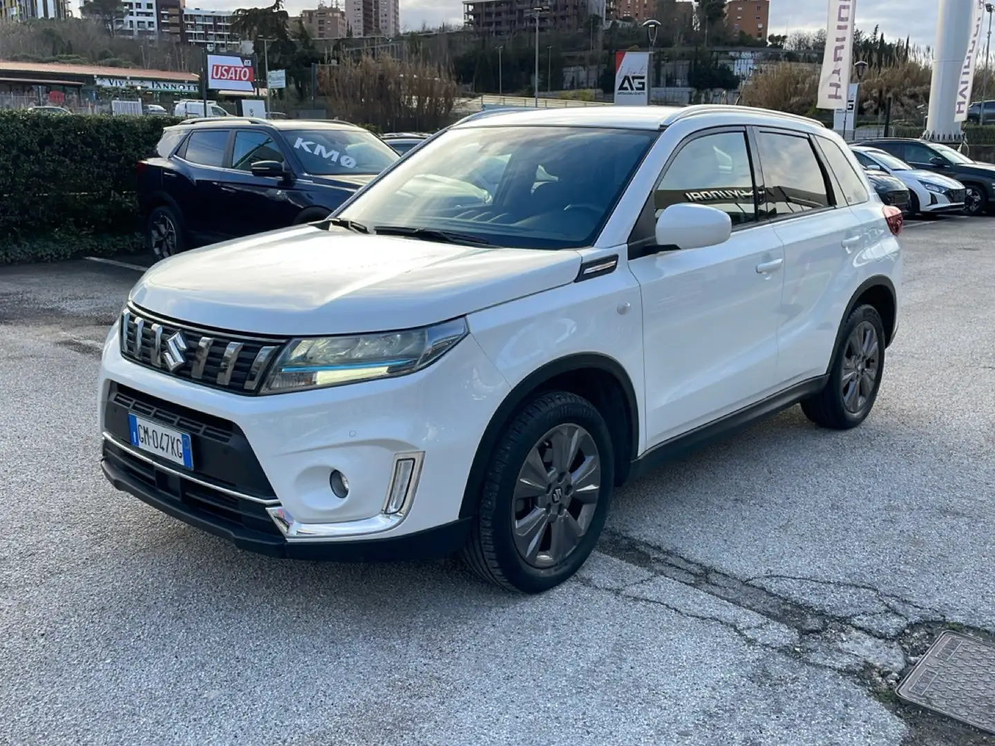 Suzuki Vitara 1.4 Boosterjet Hybrid Cool Weiß - 1