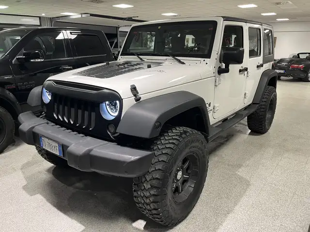 Jeep Wrangler Unlimited 3.8L auto OMOLOGATA