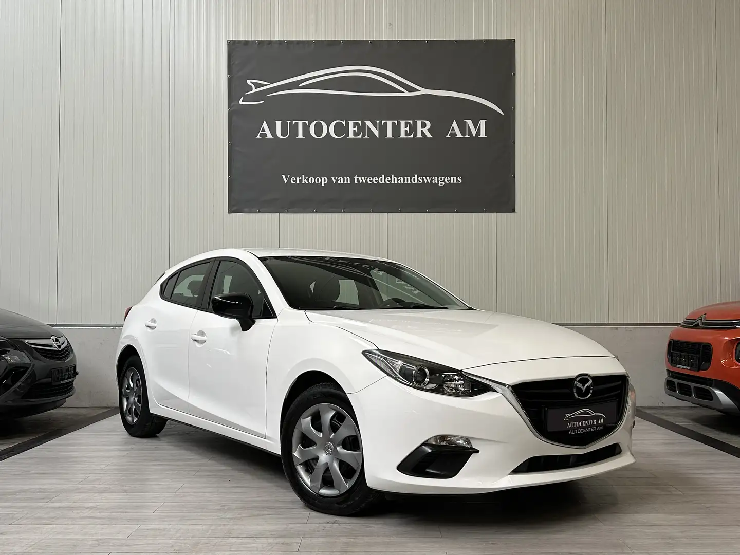 Mazda 3 SKYACTIV-G 100 Prime-Line 89.000 km* Airco* Blanc - 1