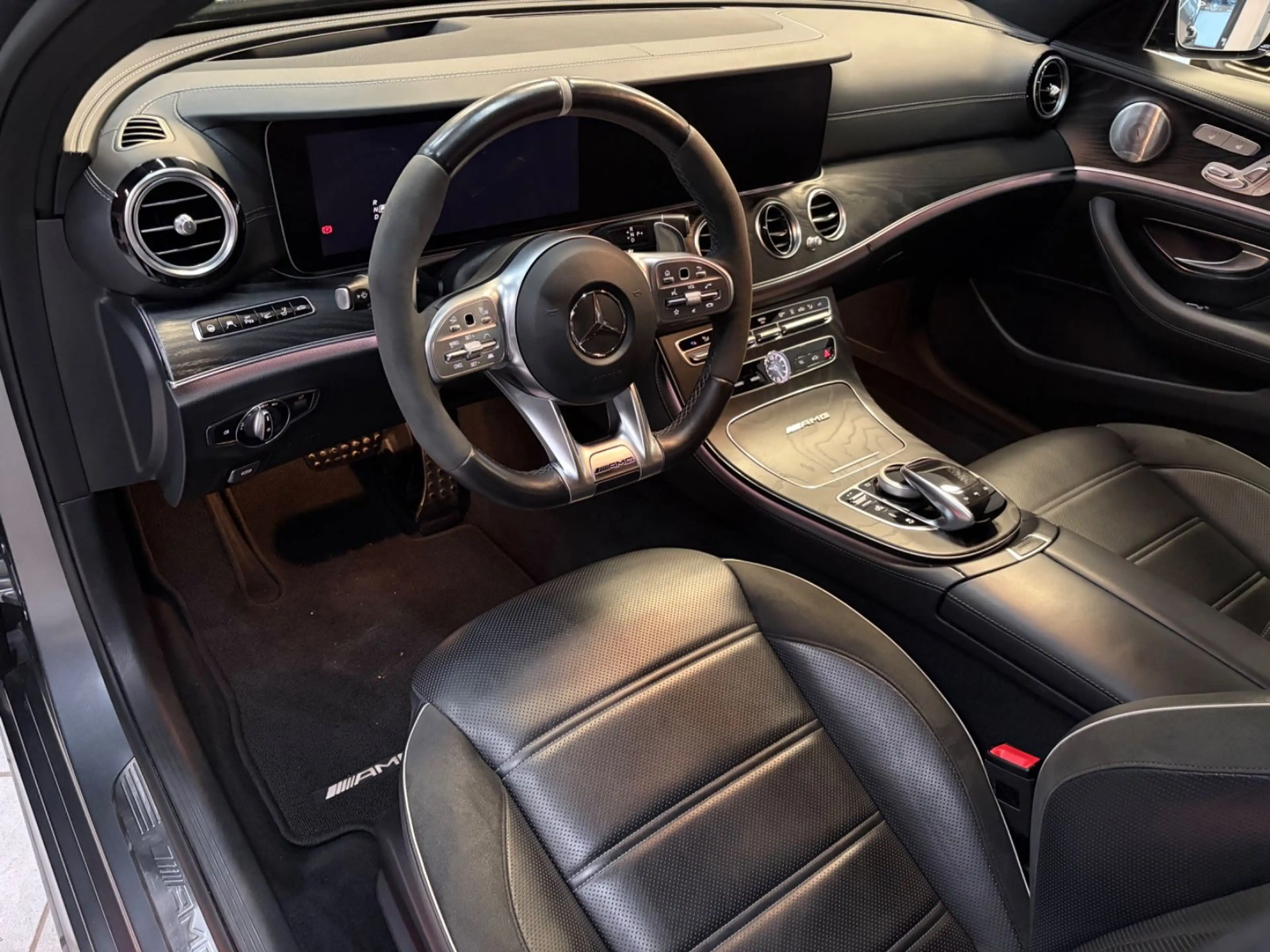 Mercedes-Benz E 63 AMG E 63 S AMG T-Modell 4Matic — photo 6