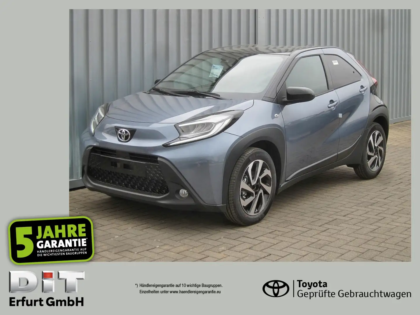 Toyota Aygo X 1,0-l-VVT-i Teamplayer FLA SpurH KAM ACC Noir - 1