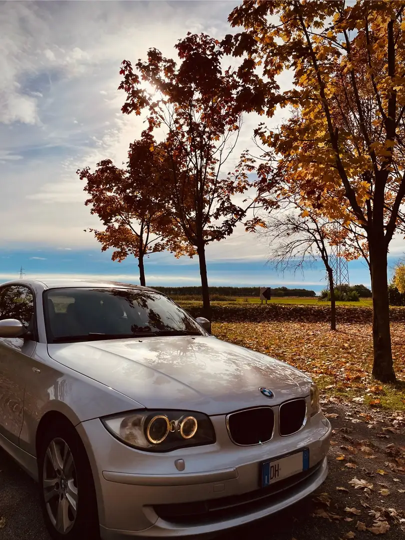 BMW 120 120d 3p Futura dpf - 1