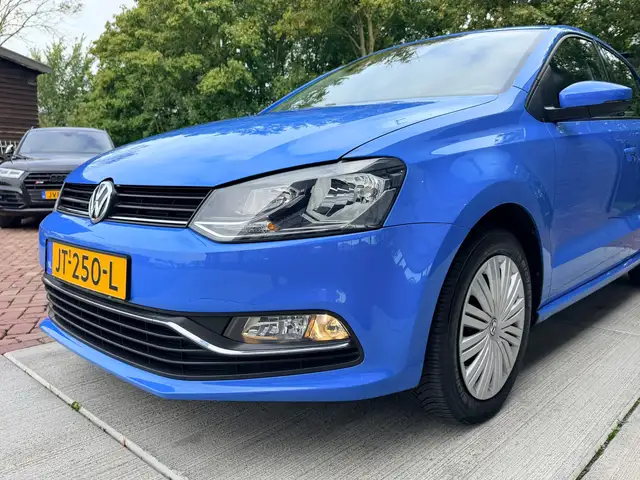 Volkswagen Polo view 10