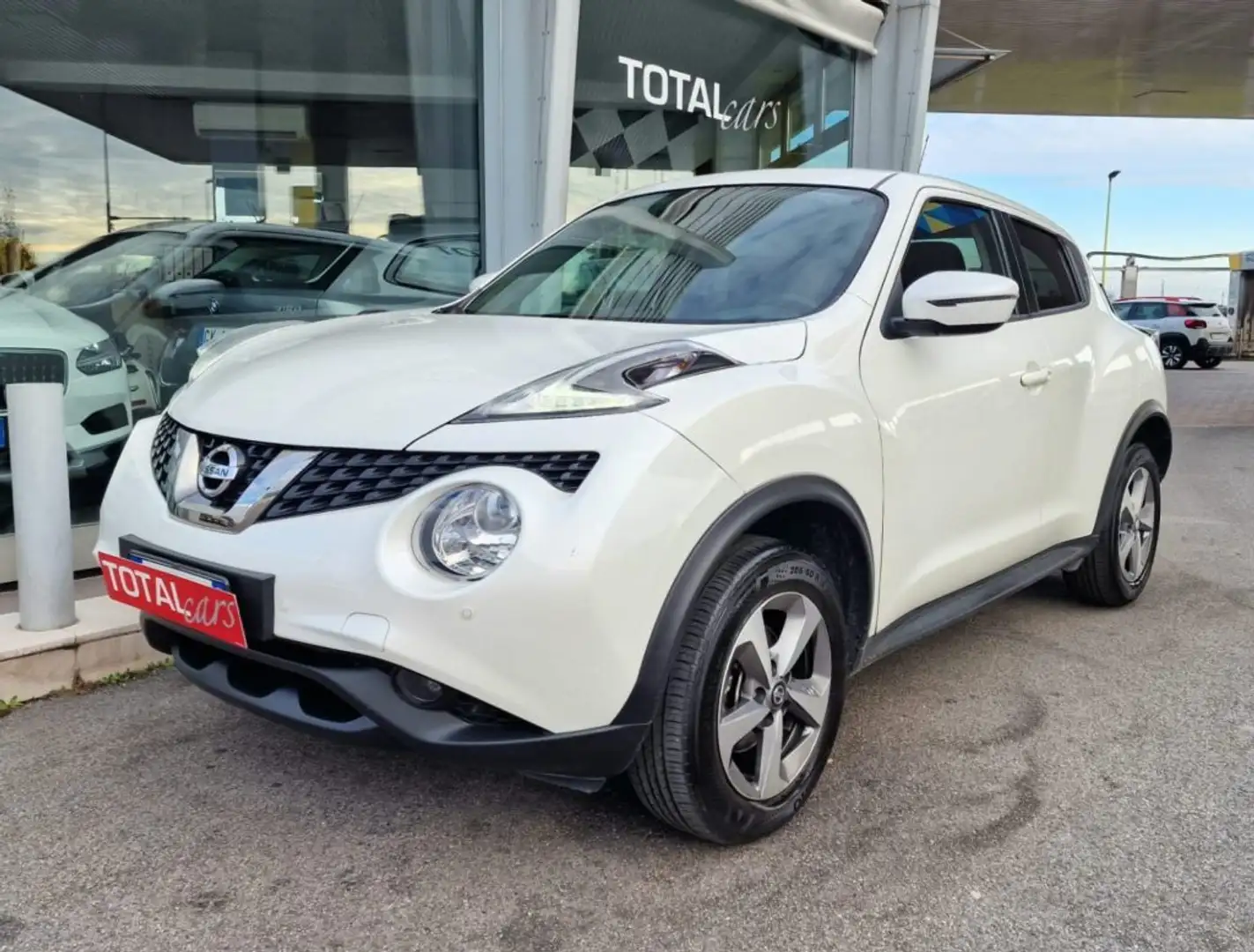 Nissan Juke 1.6 GPL Acenta UNICO PROPRIETARIO Blanc - 1