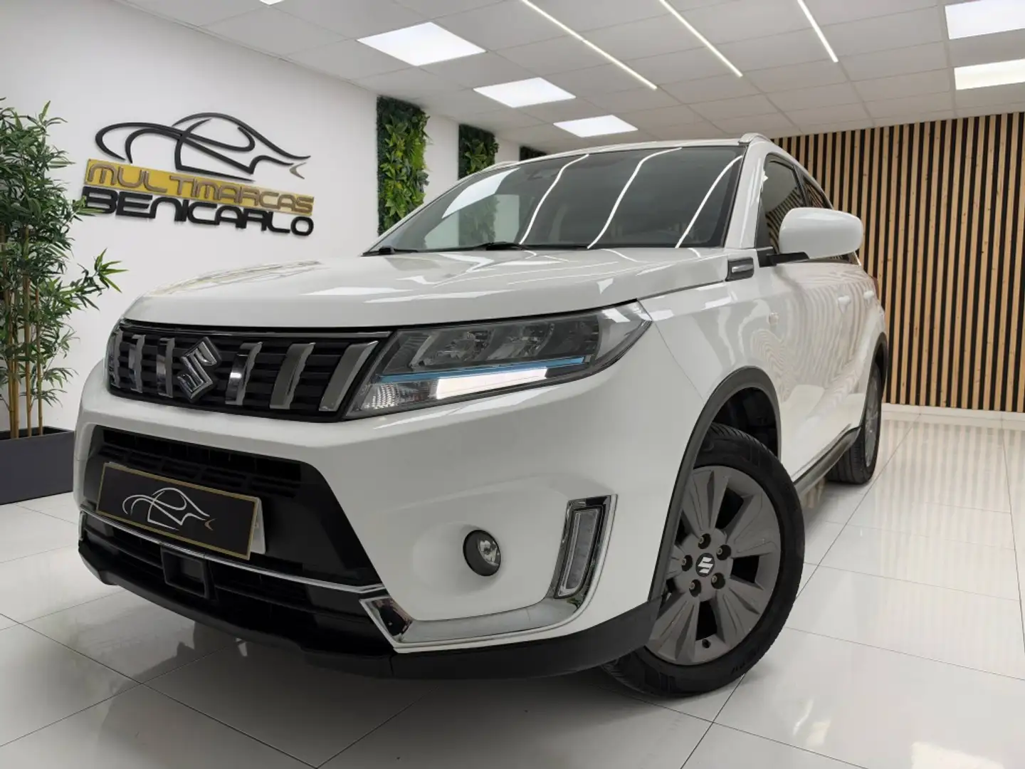 Suzuki Vitara 1.4T GLE 4WD Mild Hybrid Blanco - 2