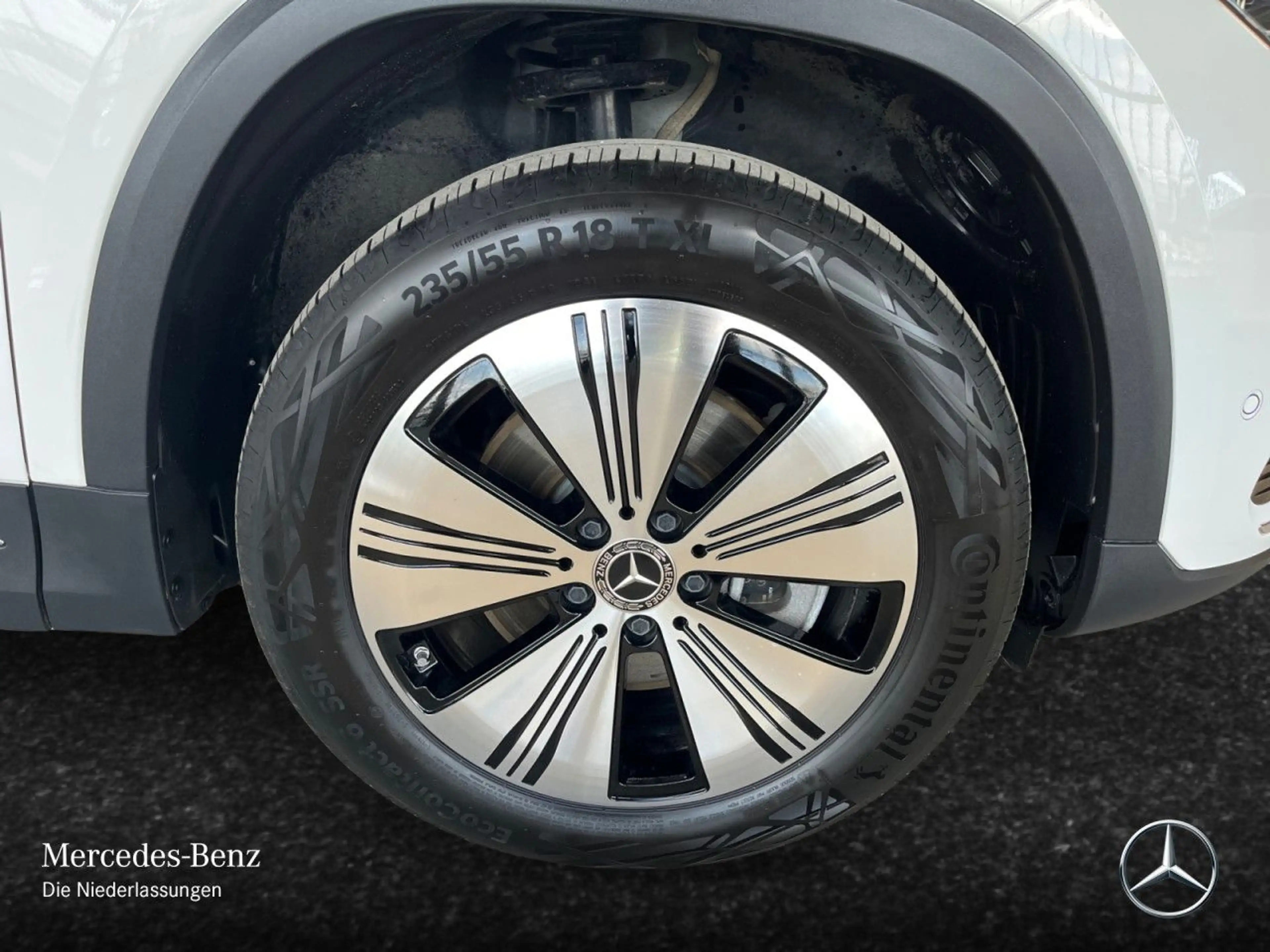 Mercedes-Benz EQA 250 PROG+PLUS-PAKET+AHK+PANO+KAMERA+KEYLESS — photo 6