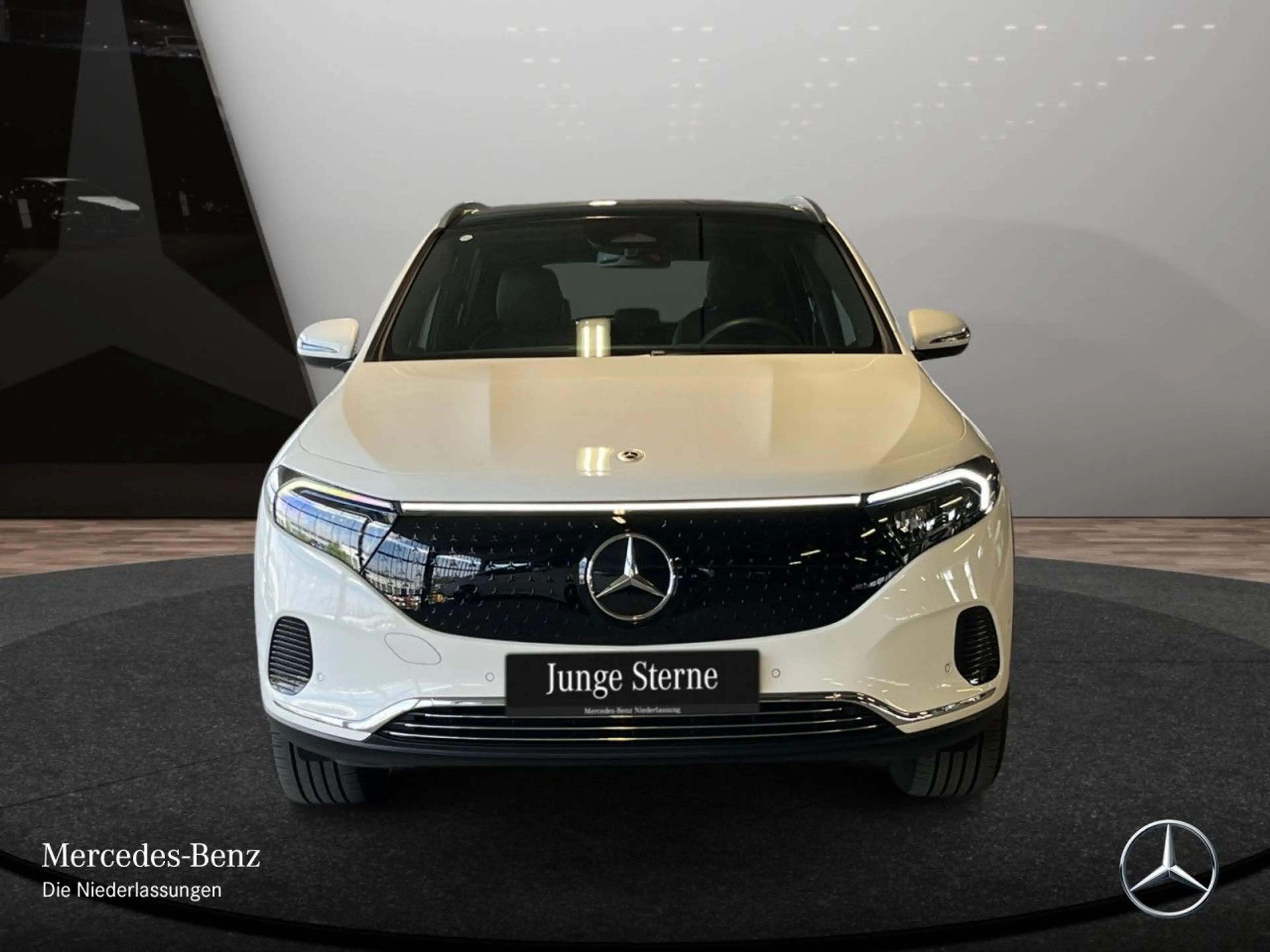 Mercedes-Benz EQA 250 PROG+PLUS-PAKET+AHK+PANO+KAMERA+KEYLESS — photo 3