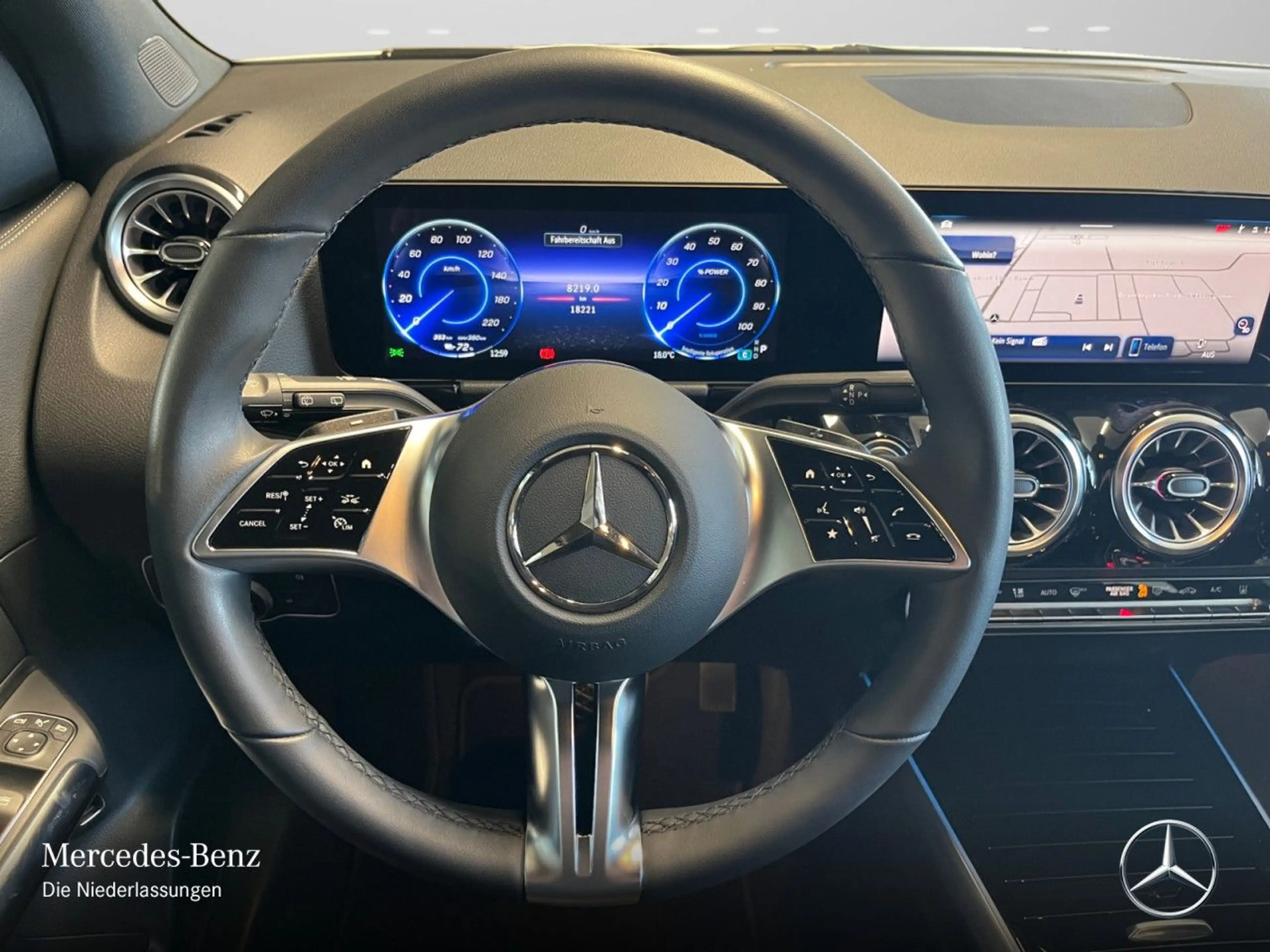 Mercedes-Benz EQA 250 PROG+PLUS-PAKET+AHK+PANO+KAMERA+KEYLESS — photo 14