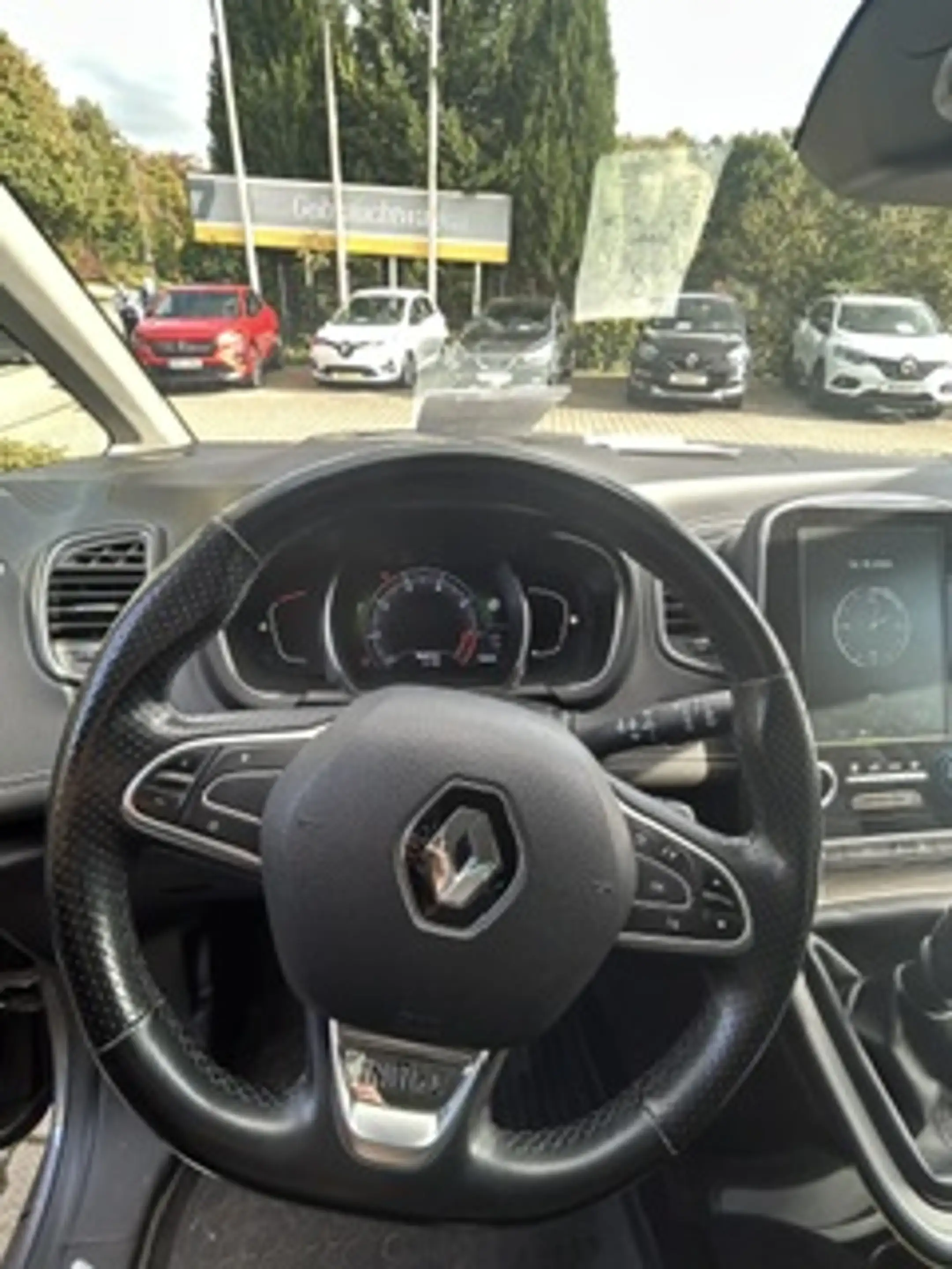 Renault Scenic Initiale Paris — photo 6