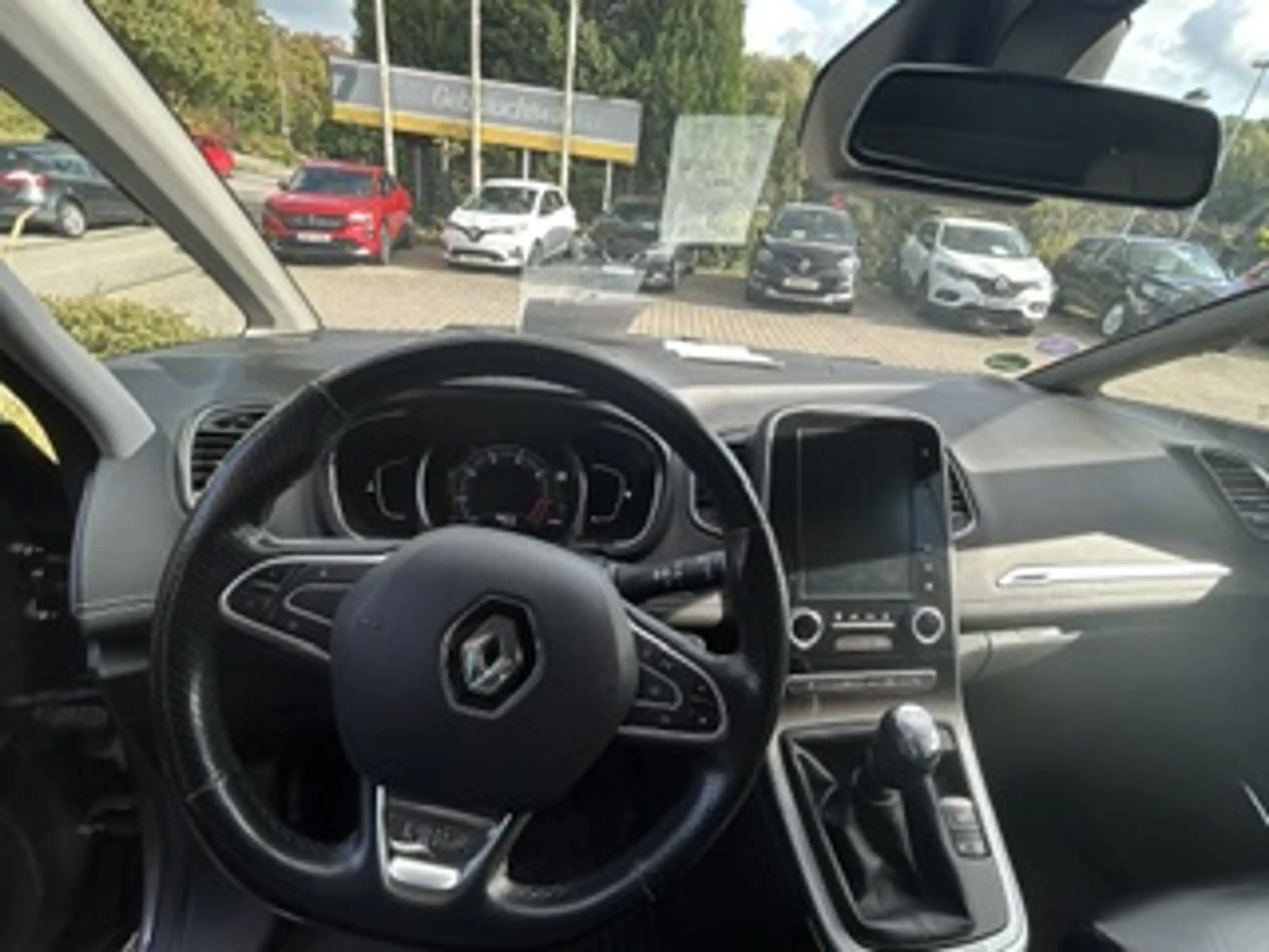 Renault Scenic Initiale Paris — photo 5