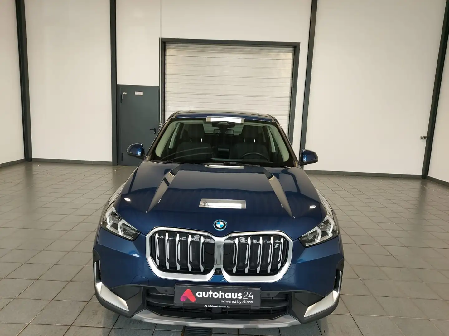 BMW iX1 xDrive30   HeadUp|LED|Pano|Kamera Bleu - 2