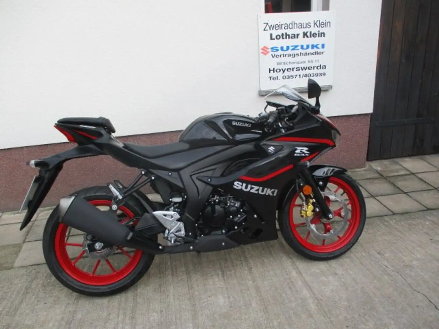 Suzuki GSX-R 125 Чорний - 1