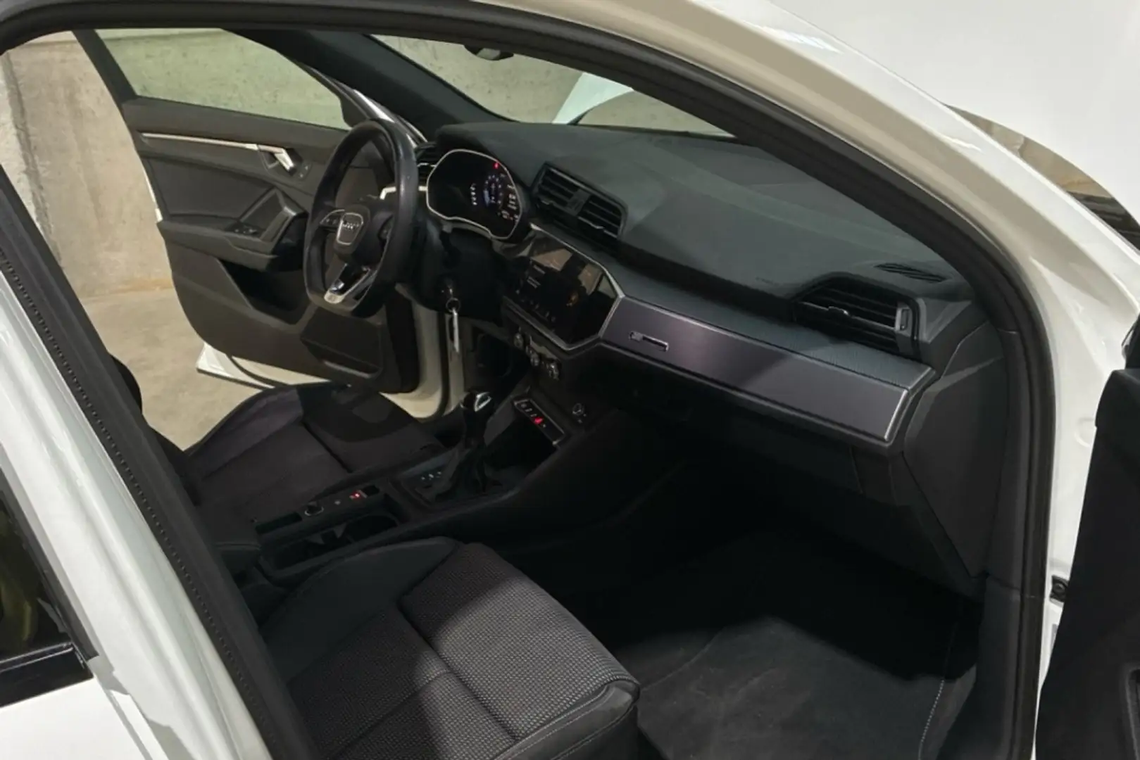 Audi Q3 1.5 35 TFSI S TRONIC BLACK LINE 150 5P Blanc - 2