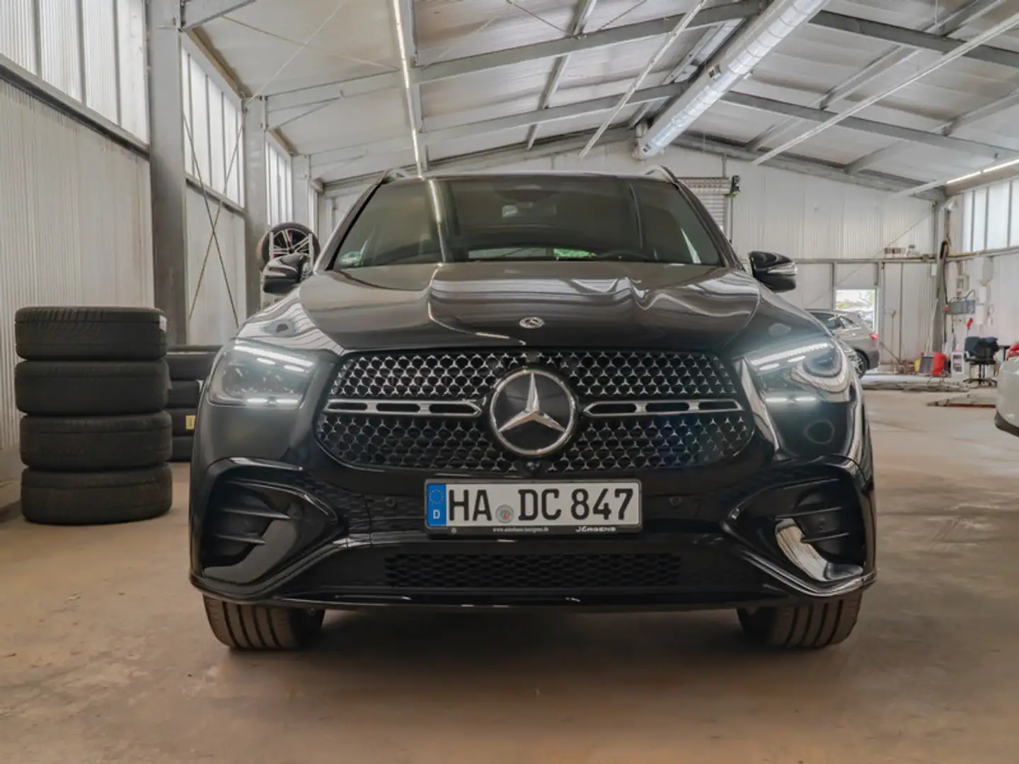 Mercedes-Benz GLE 450 4M AMG-Sport/360/Pano/Burm/AHK/Distr/21" Schwarz - 2